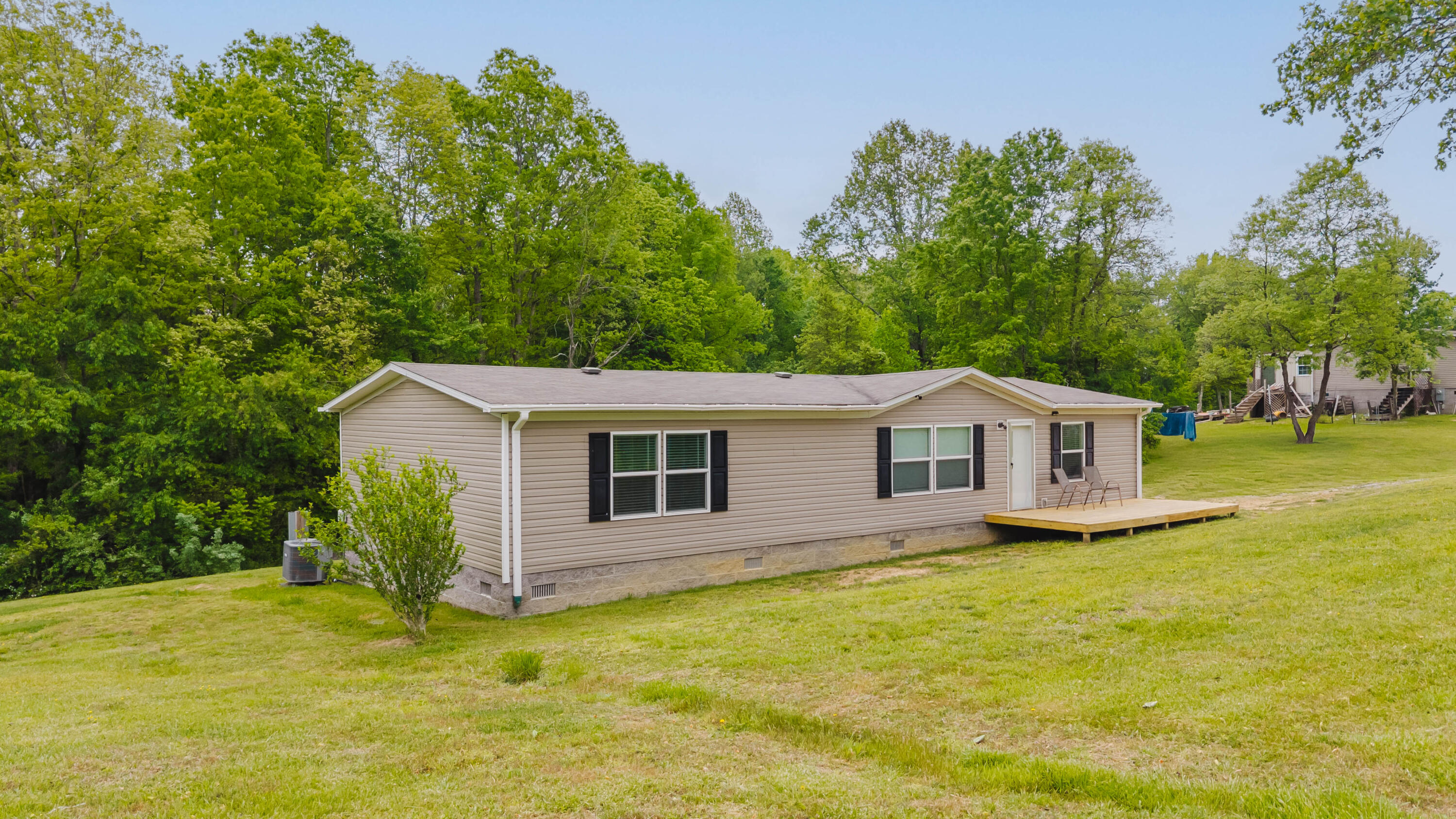 584 Casey Road Property Photo 4
