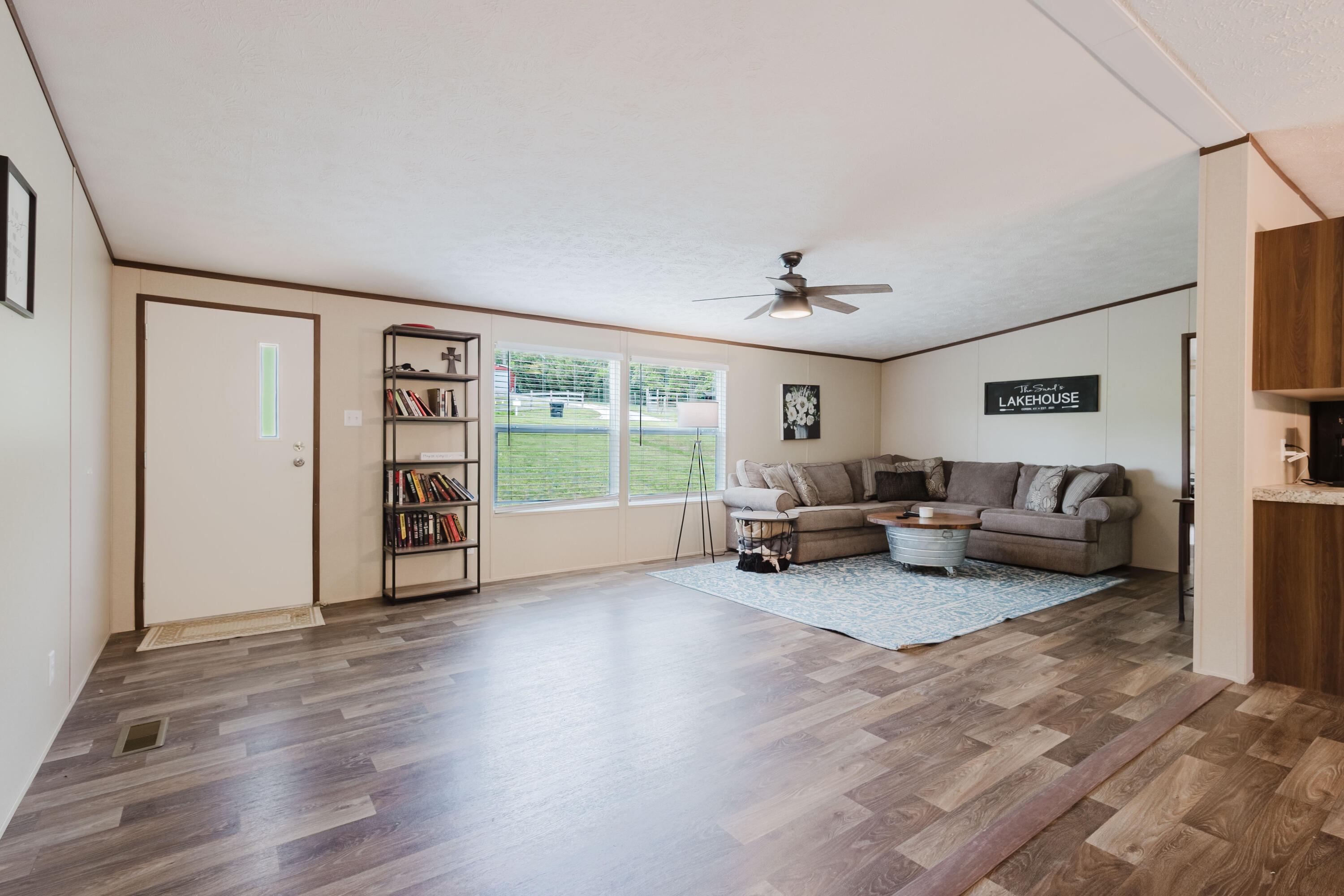 584 Casey Road Property Photo 7