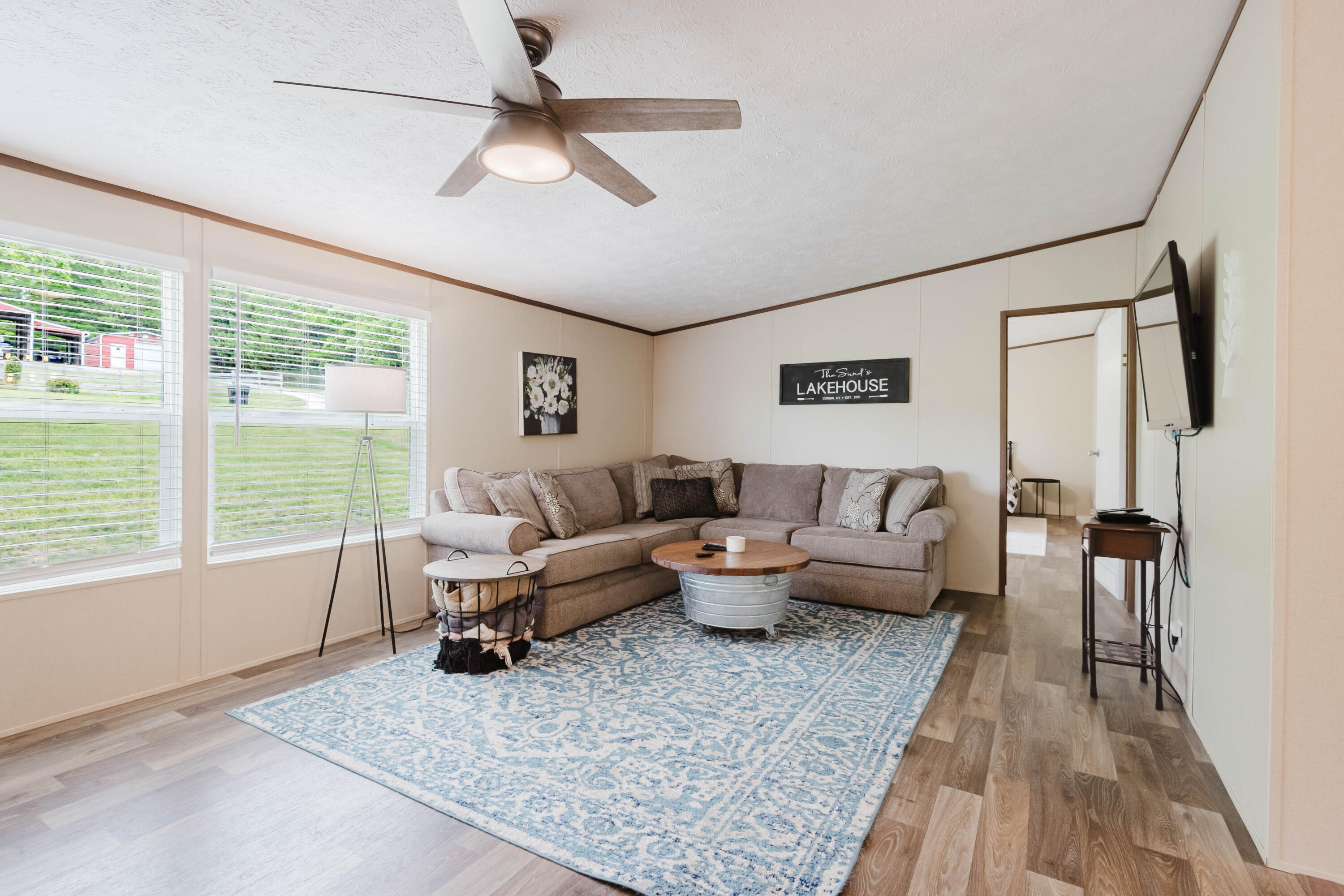 584 Casey Road Property Photo 8