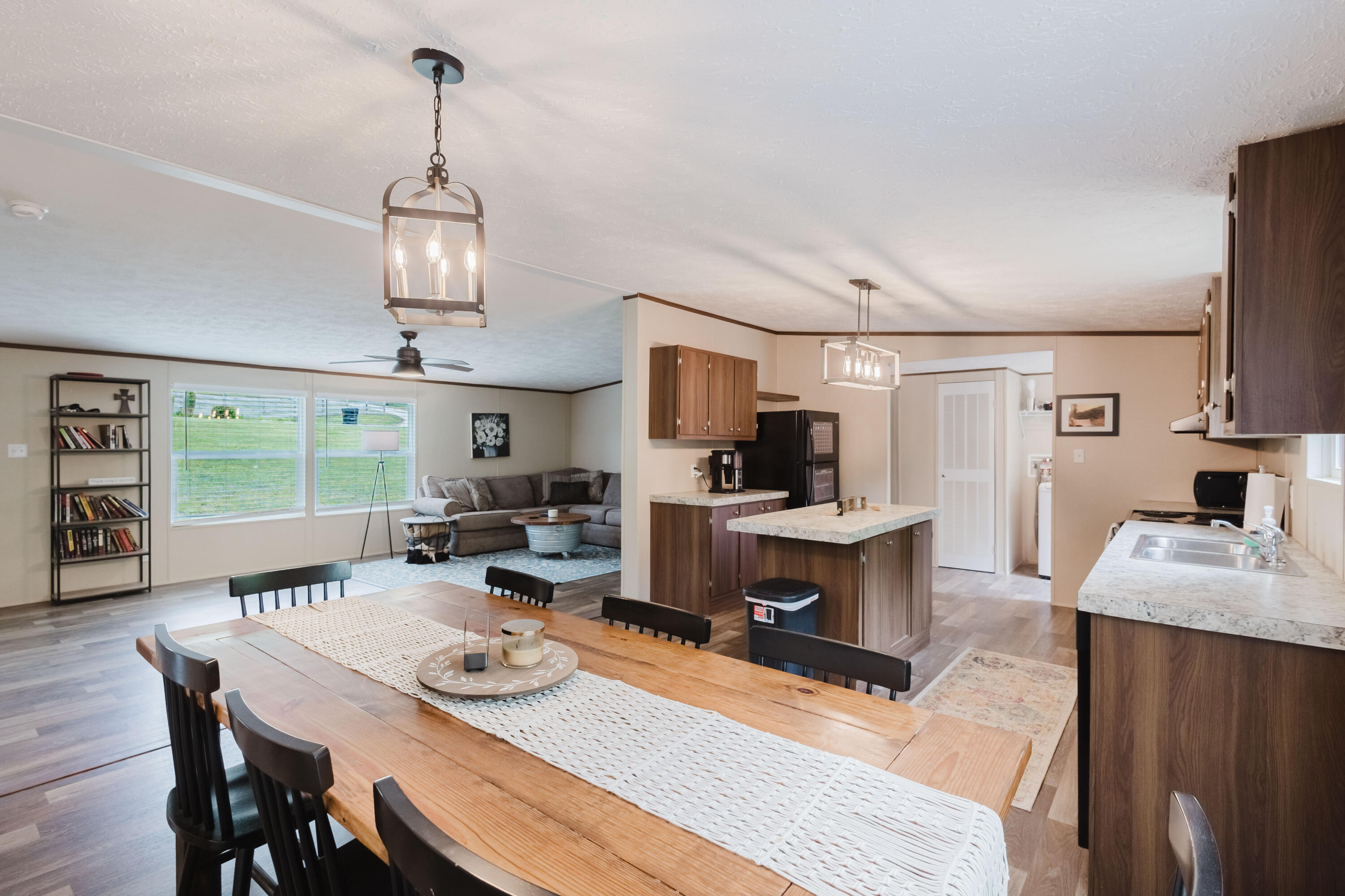 584 Casey Road Property Photo 11