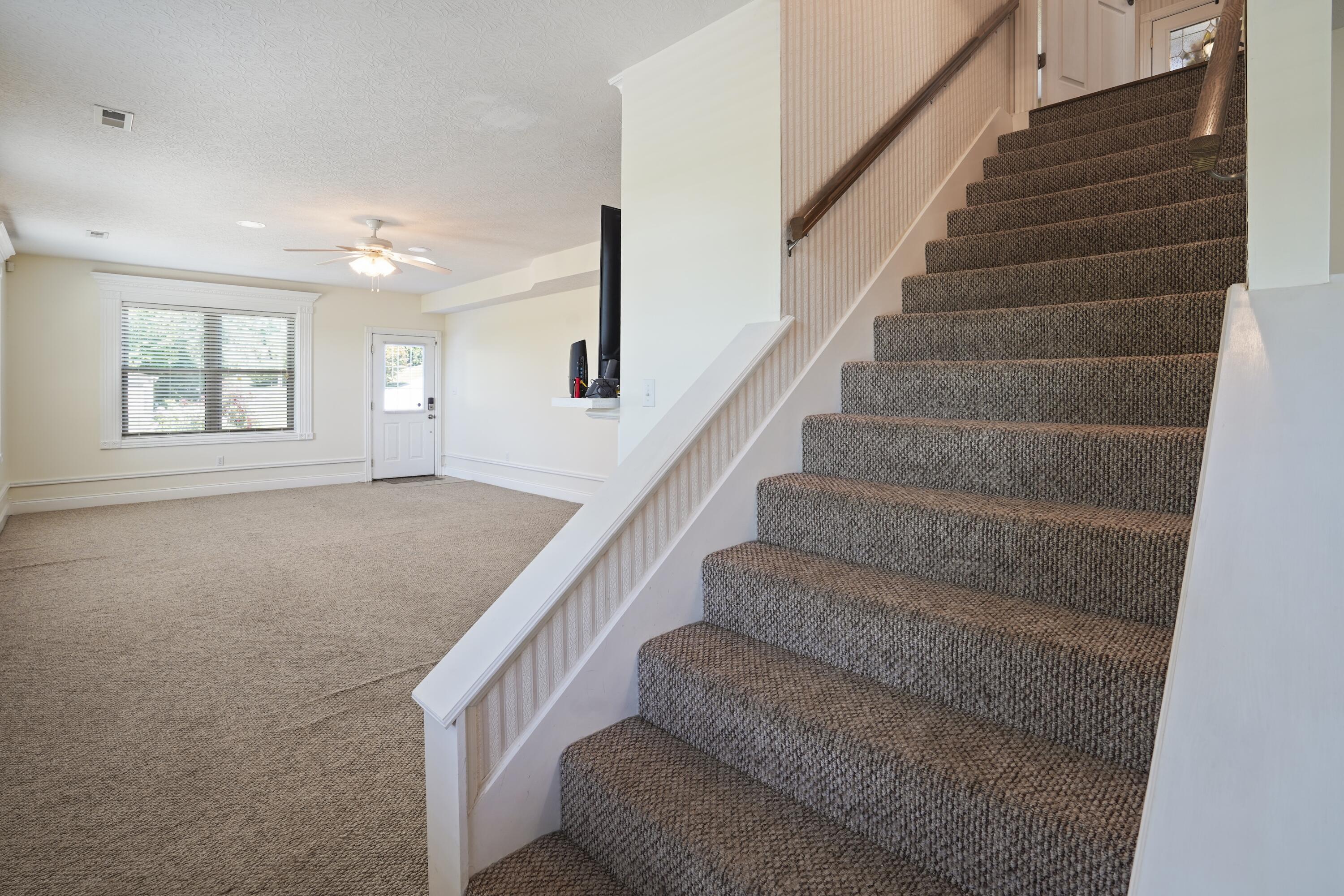 3823 Hickory Hill Drive Property Photo 27