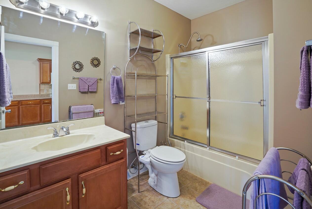 3823 Hickory Hill Drive Property Photo 33