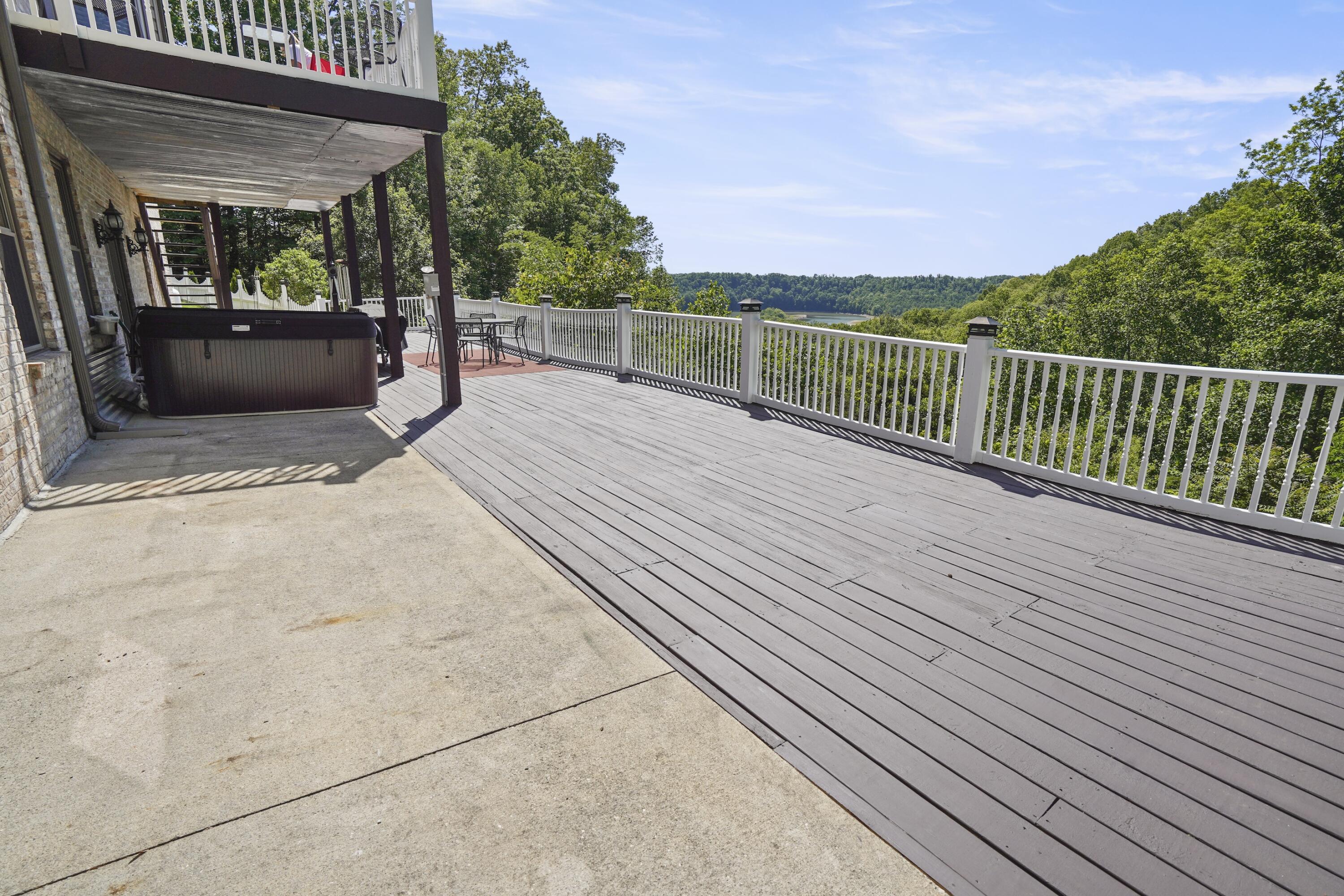 3823 Hickory Hill Drive Property Photo 37