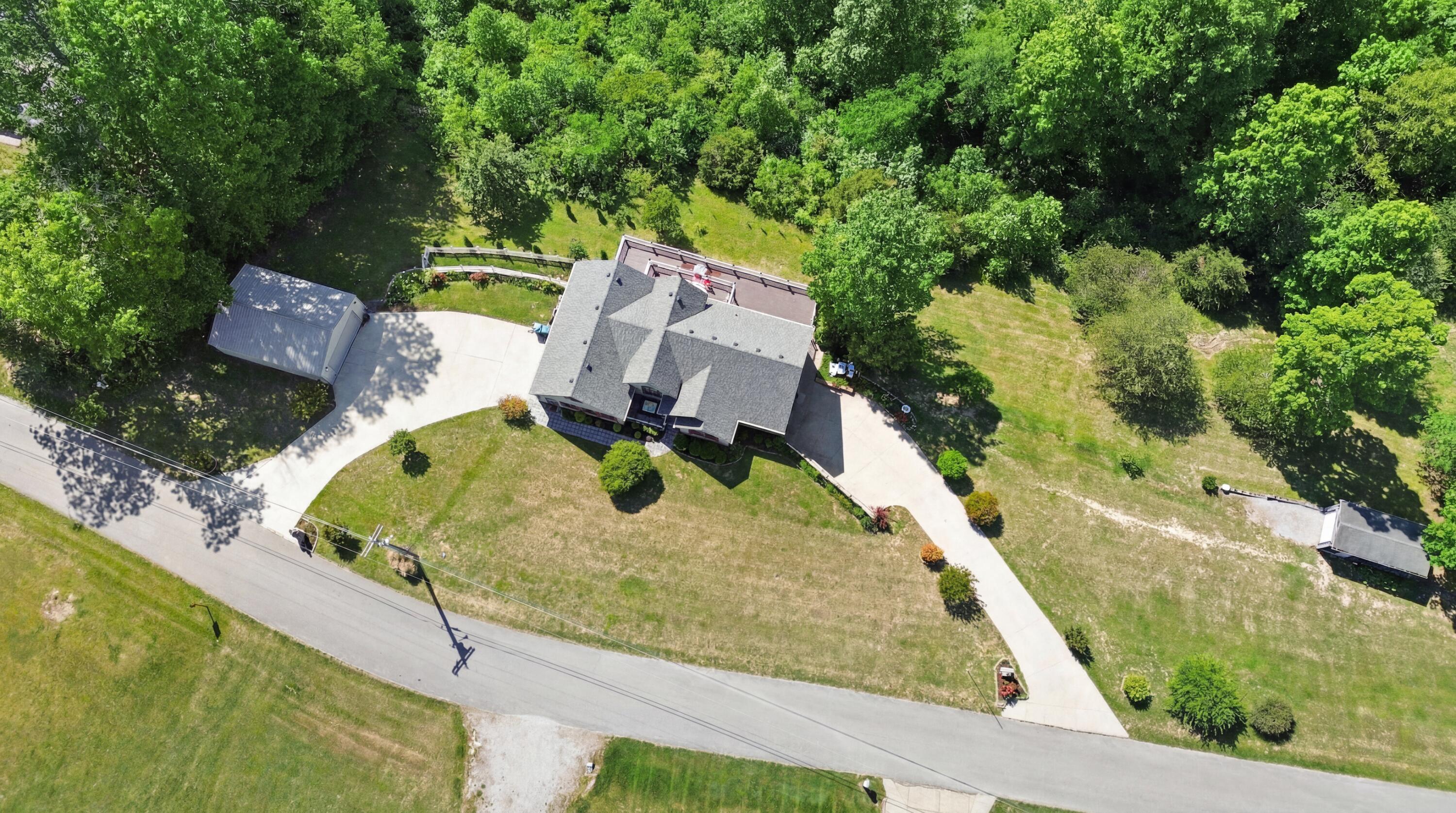 3823 Hickory Hill Drive Property Photo 40