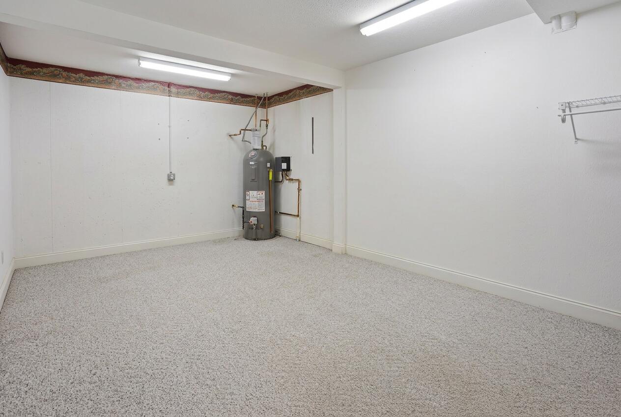 3823 Hickory Hill Drive Property Photo 43