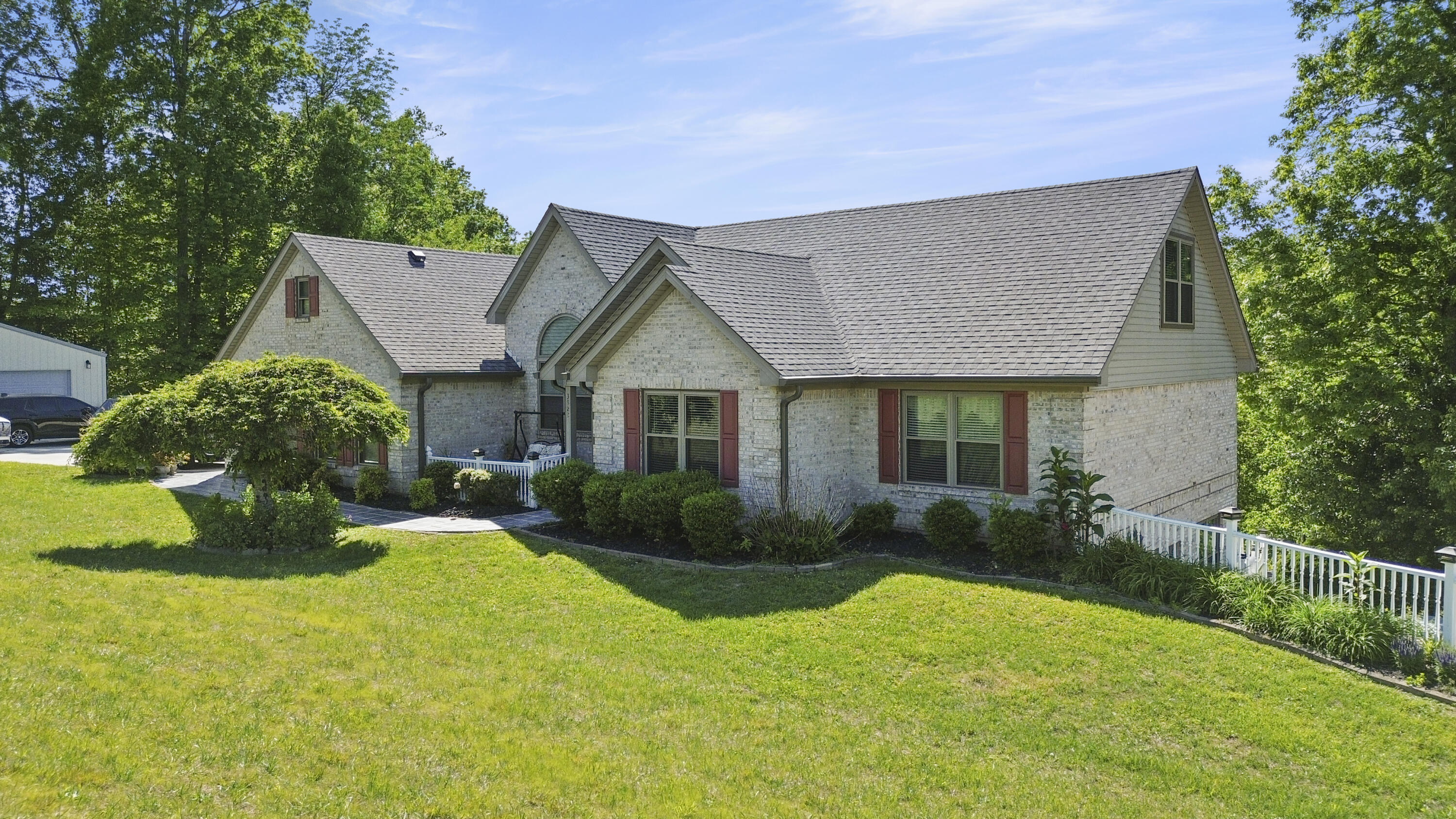 3823 Hickory Hill Drive Property Photo 48