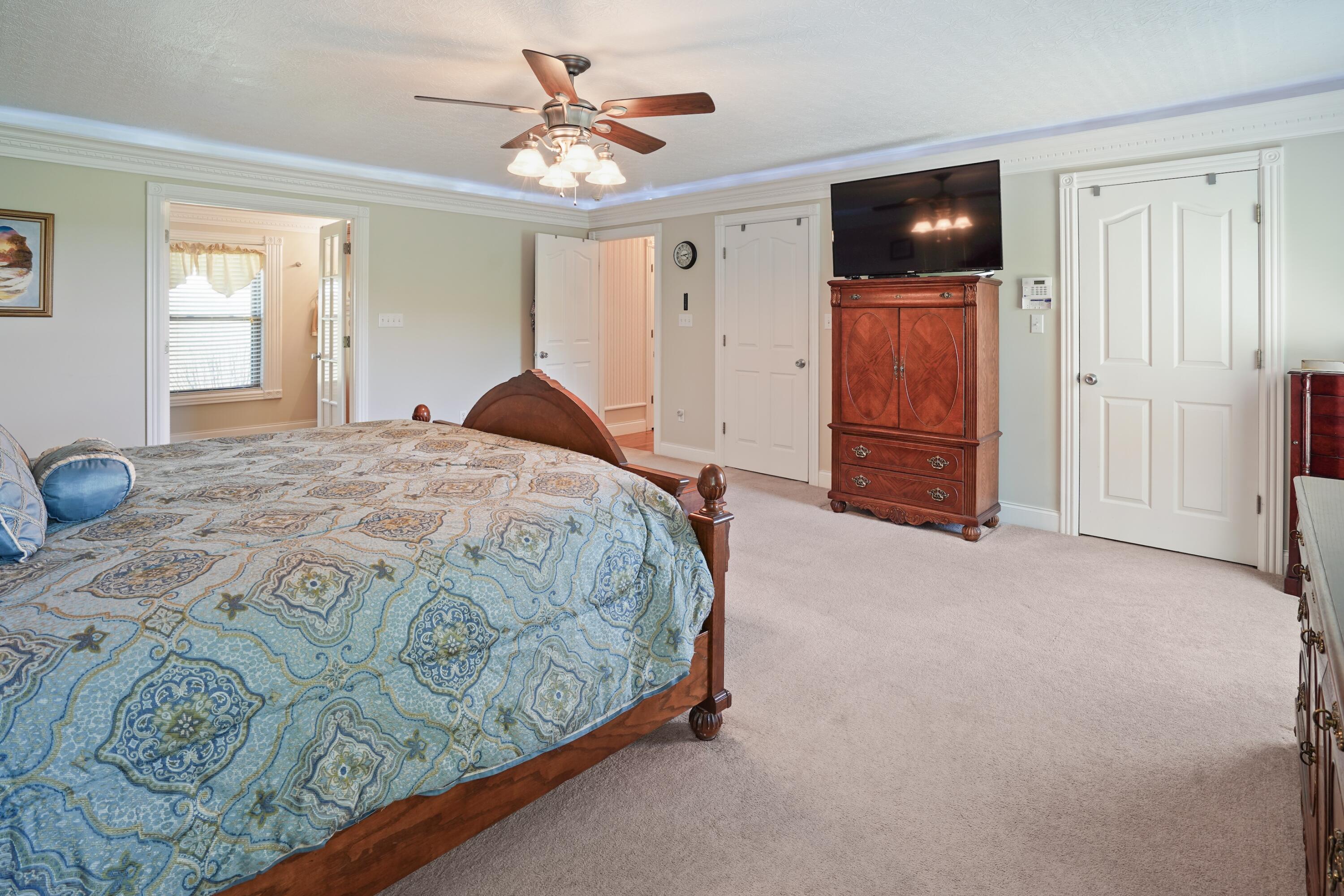 3823 Hickory Hill Drive Property Photo 55