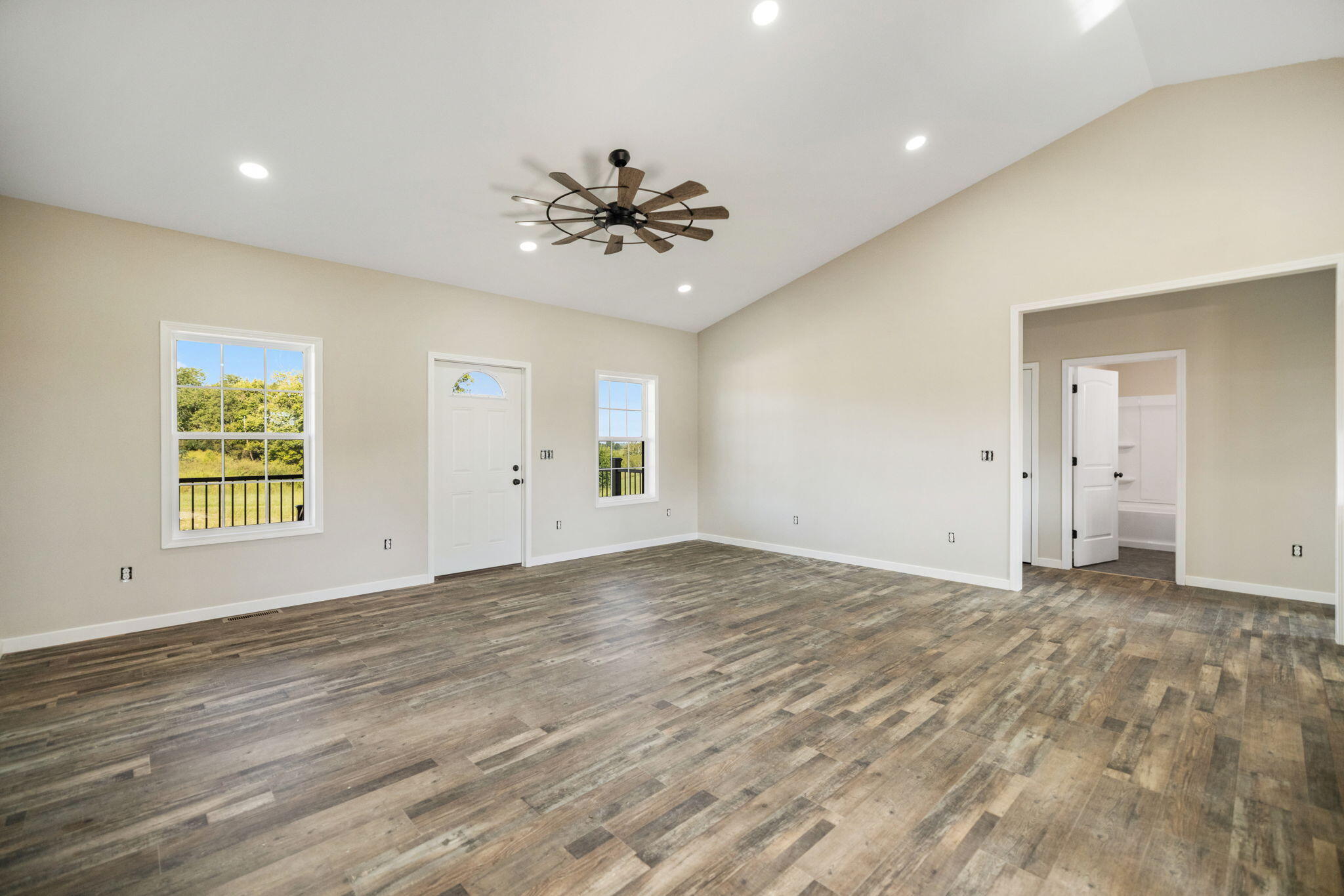 150 Sunflower Road Property Photo 5
