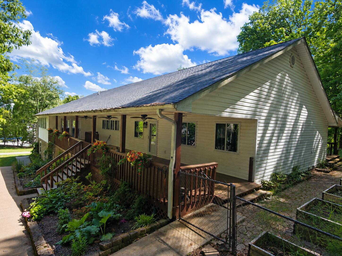 6767 Rush Branch Road Property Photo 4