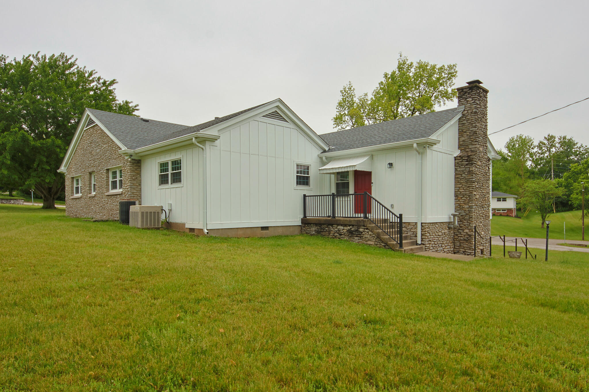 16 Manor Drive Property Photo 7