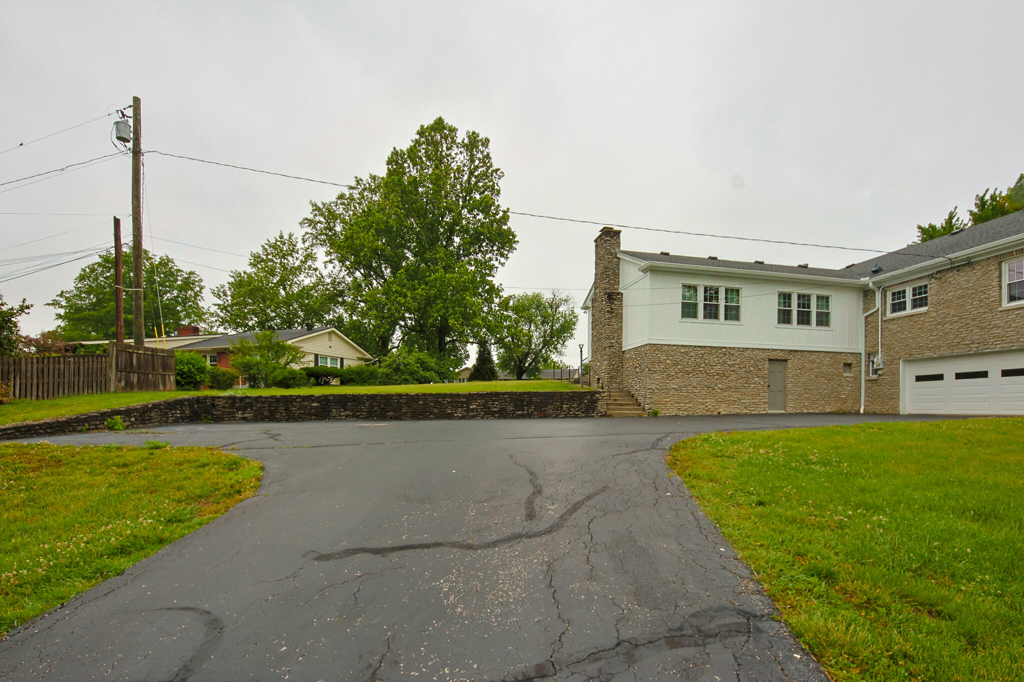 16 Manor Drive Property Photo 10