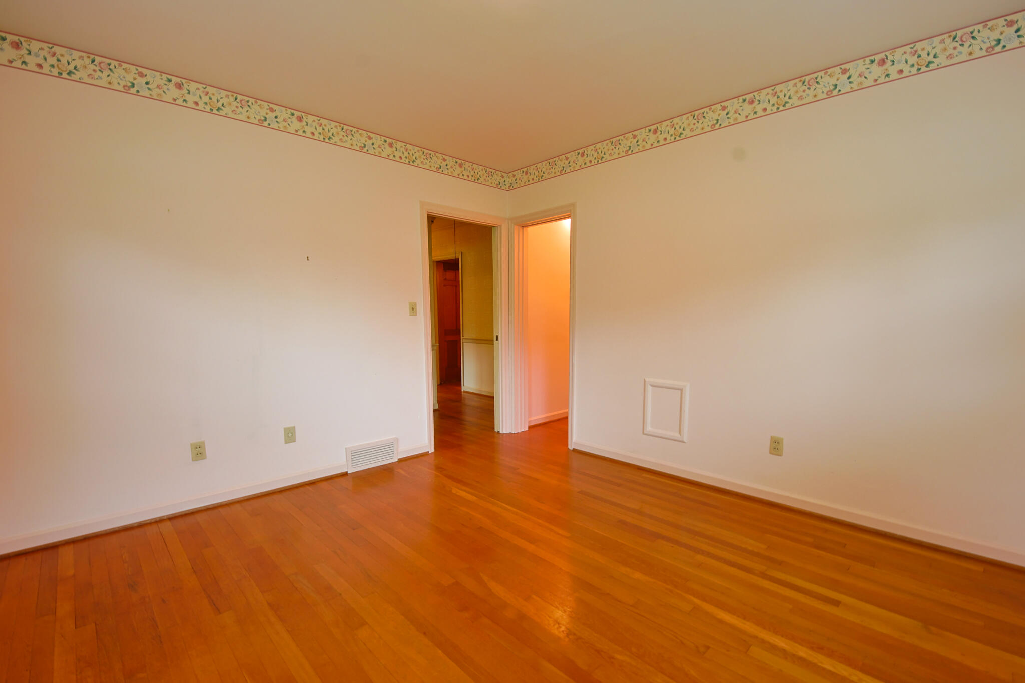 16 Manor Drive Property Photo 34