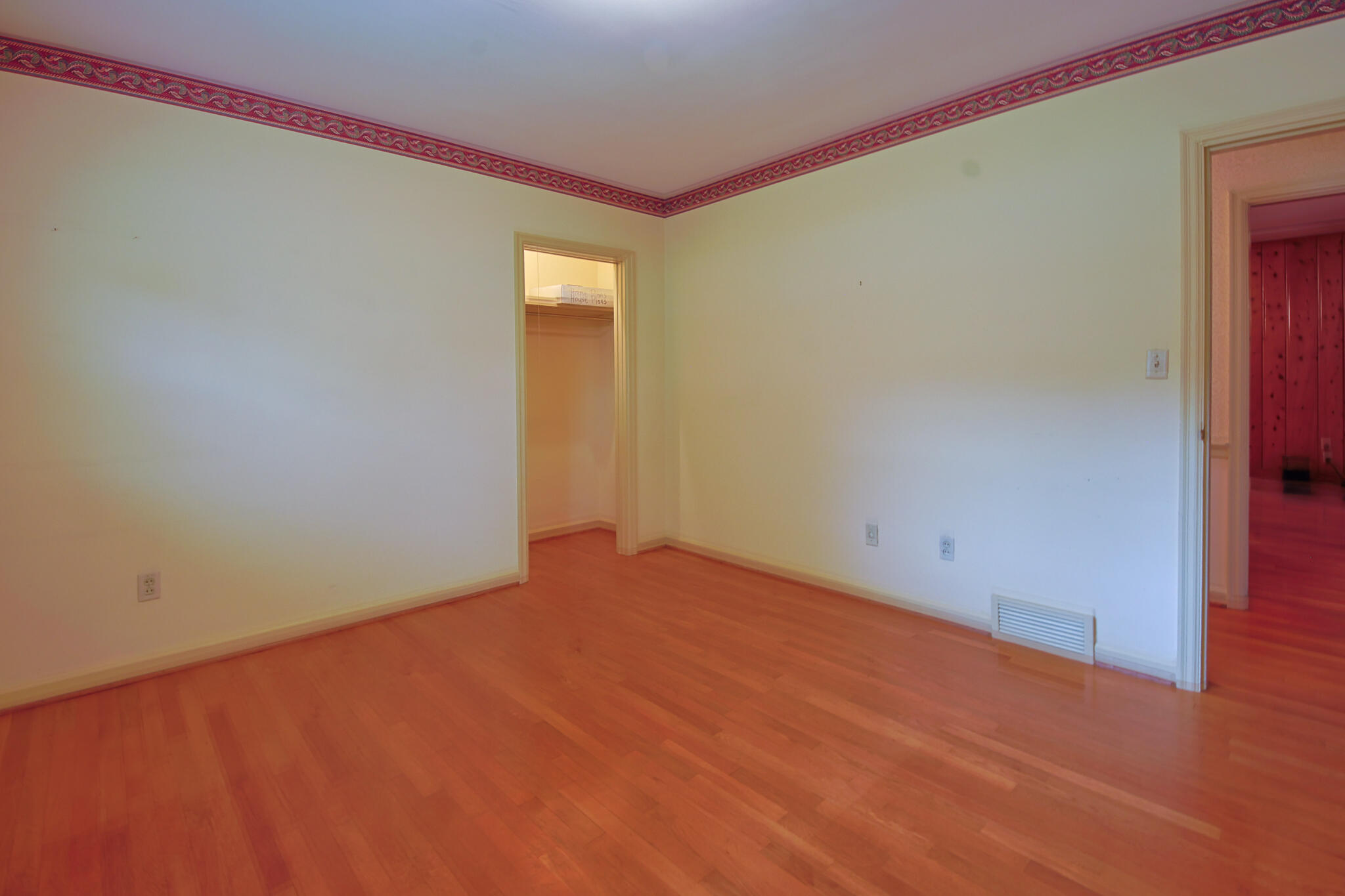 16 Manor Drive Property Photo 37