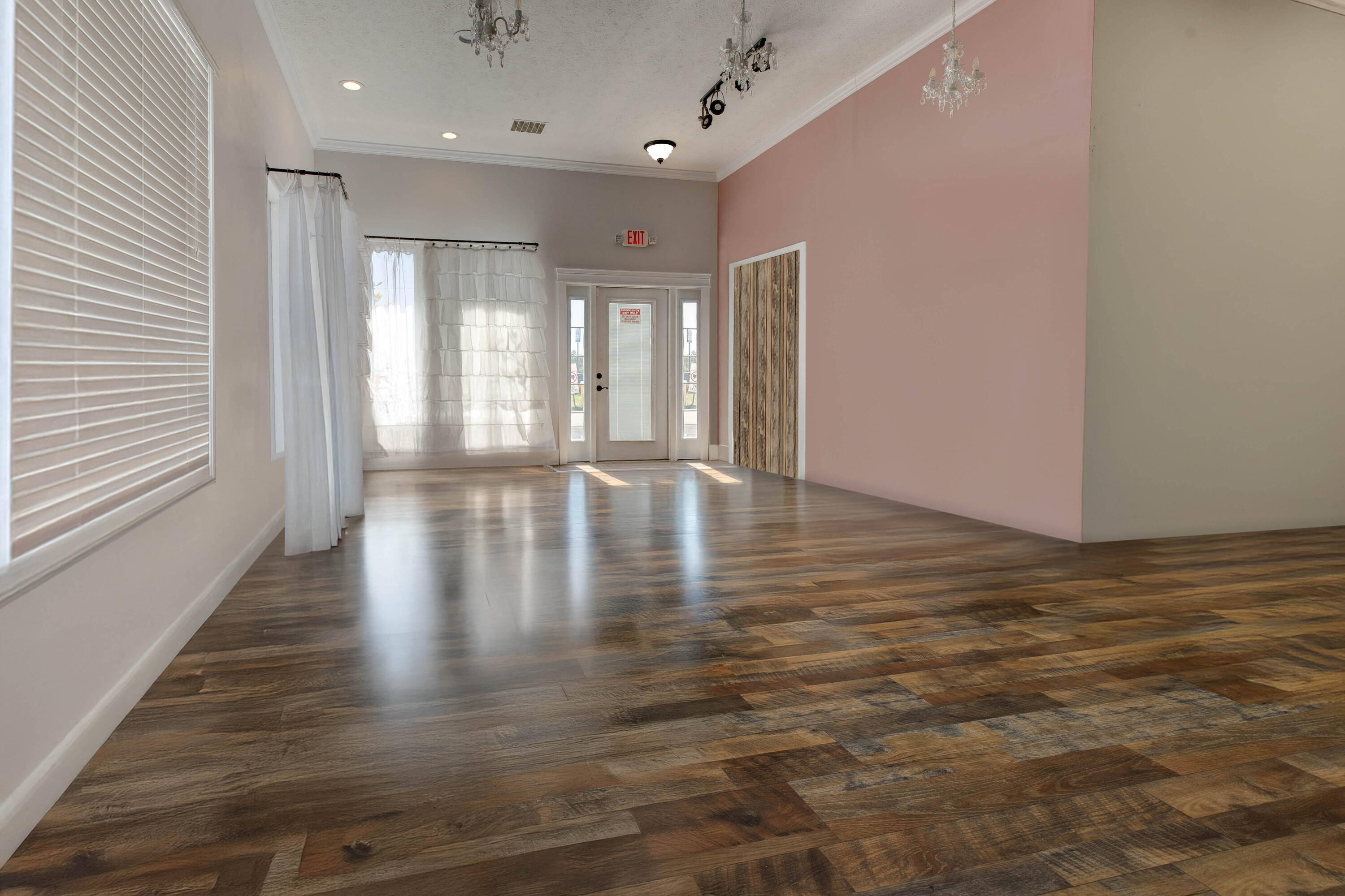 153 Evans Avenue Property Photo 26