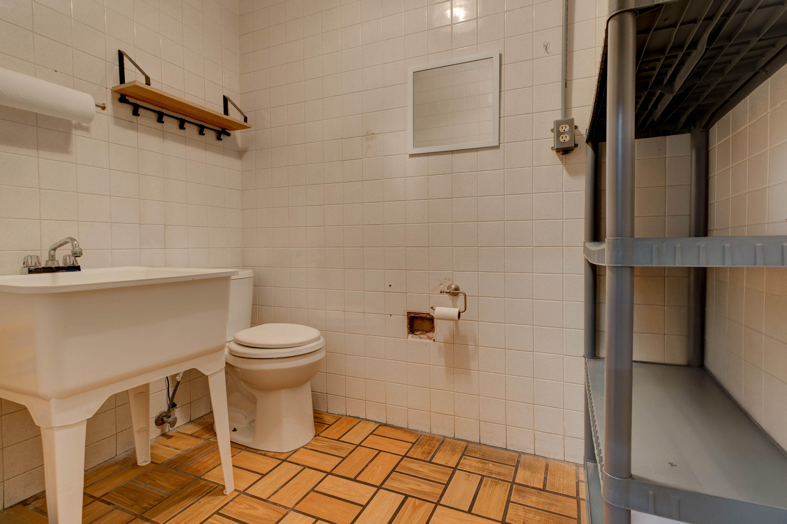 153 Evans Avenue Property Photo 31