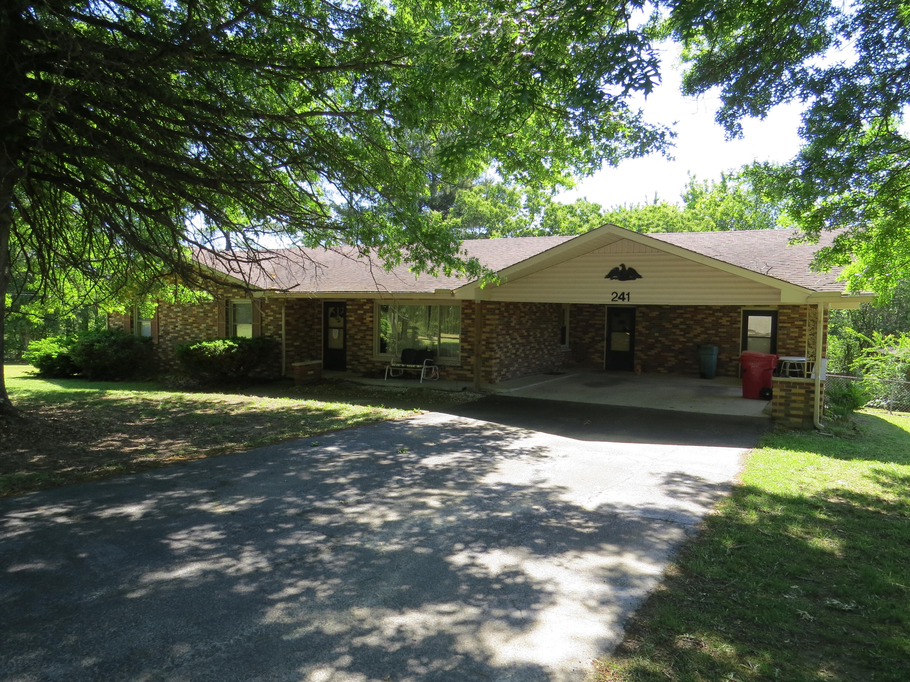 241 Powers Lane Property Photo 1