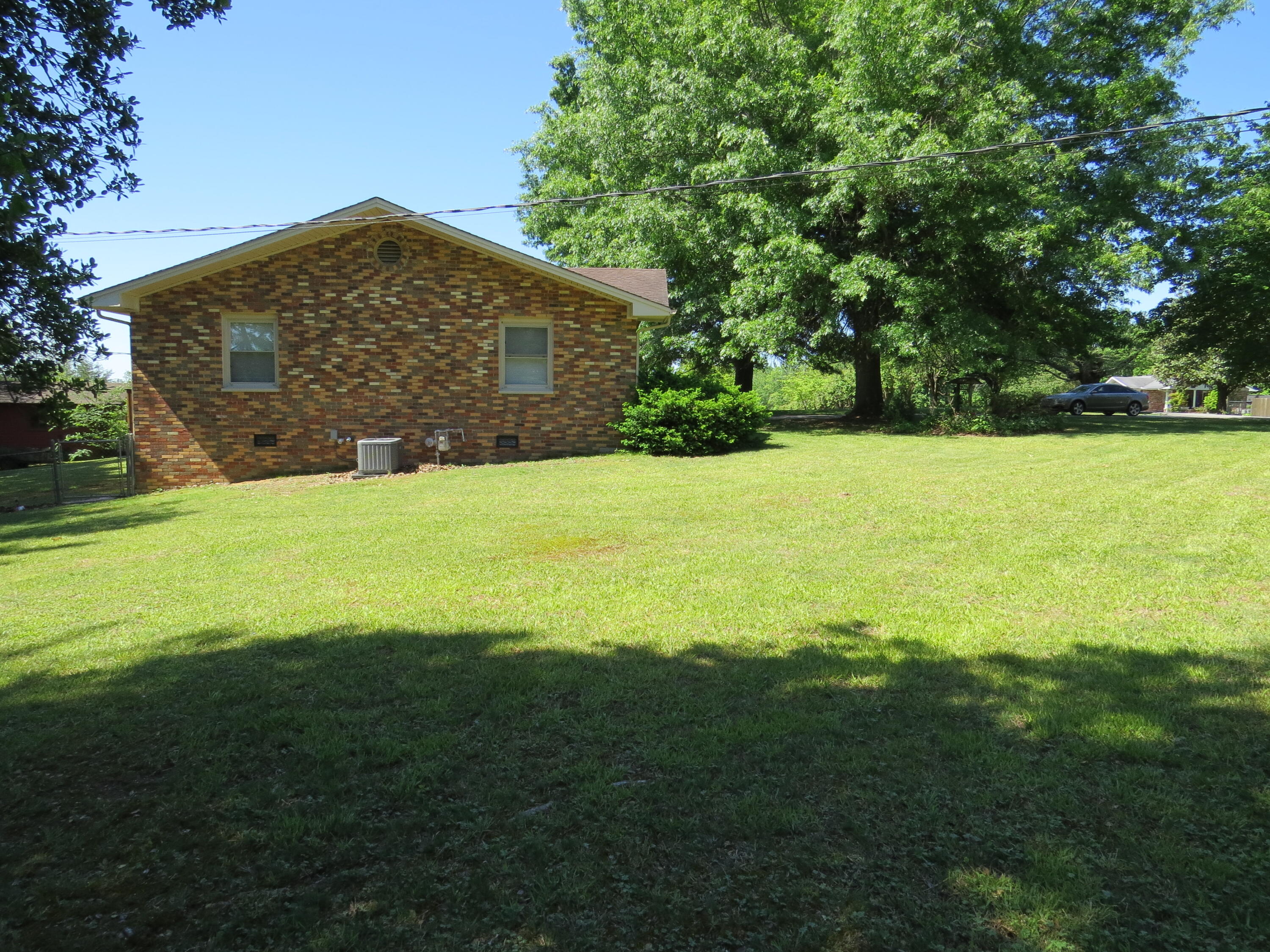 241 Powers Lane Property Photo 8