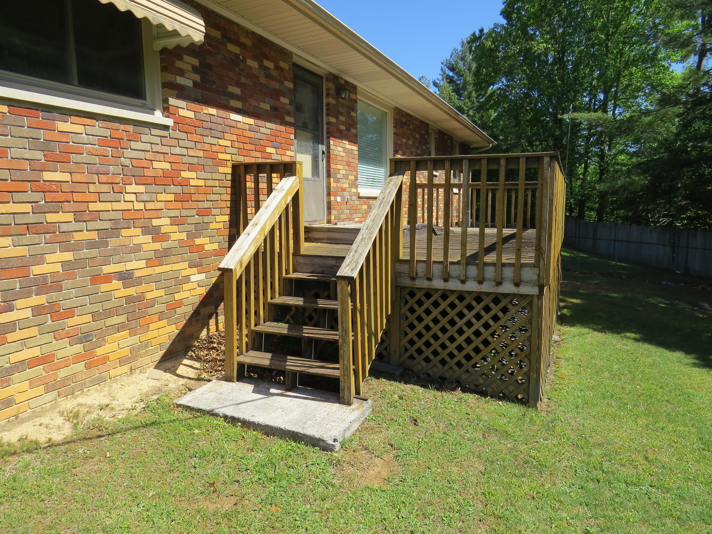 241 Powers Lane Property Photo 11