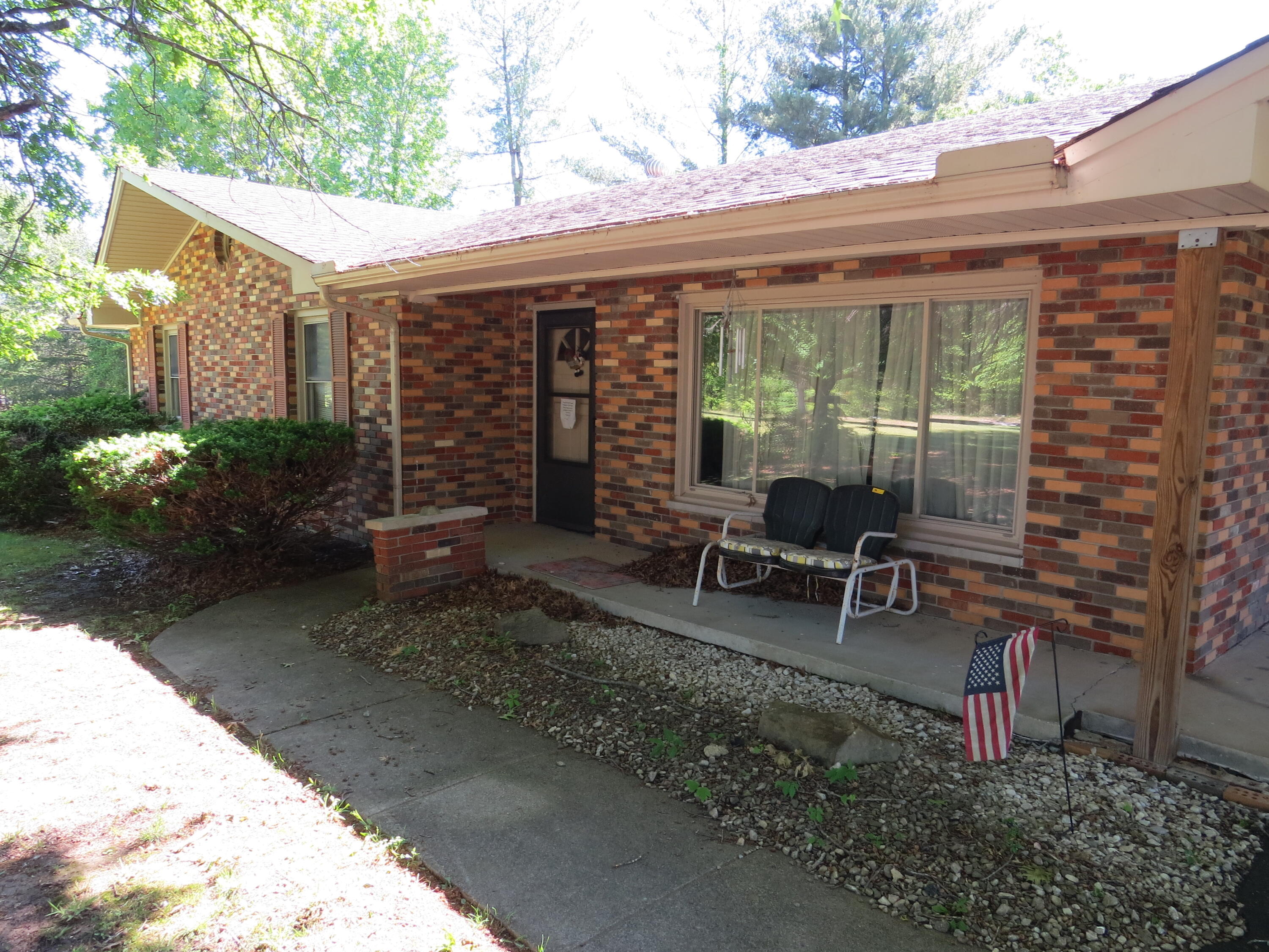 241 Powers Lane Property Photo 19
