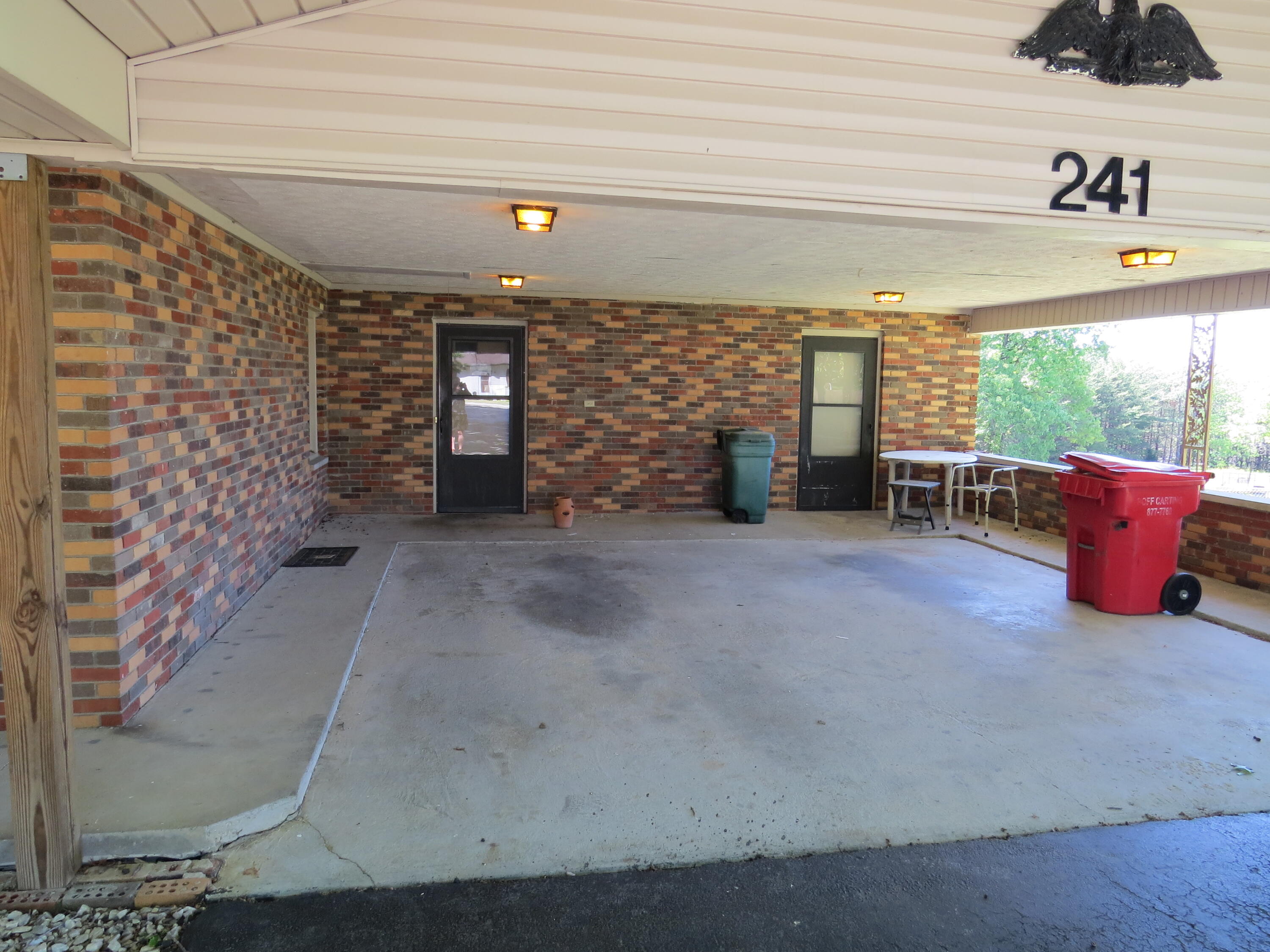 241 Powers Lane Property Photo 20