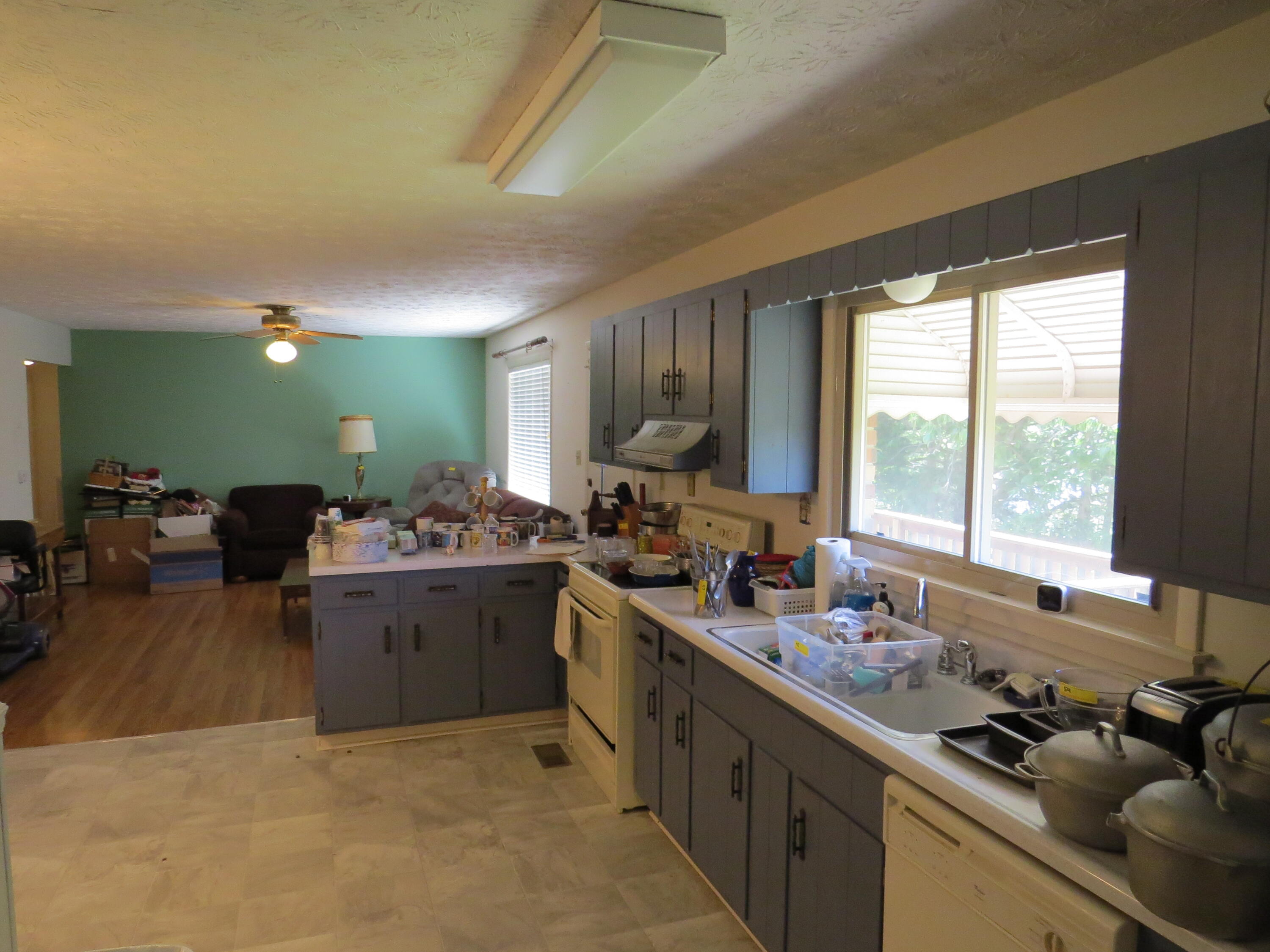 241 Powers Lane Property Photo 21