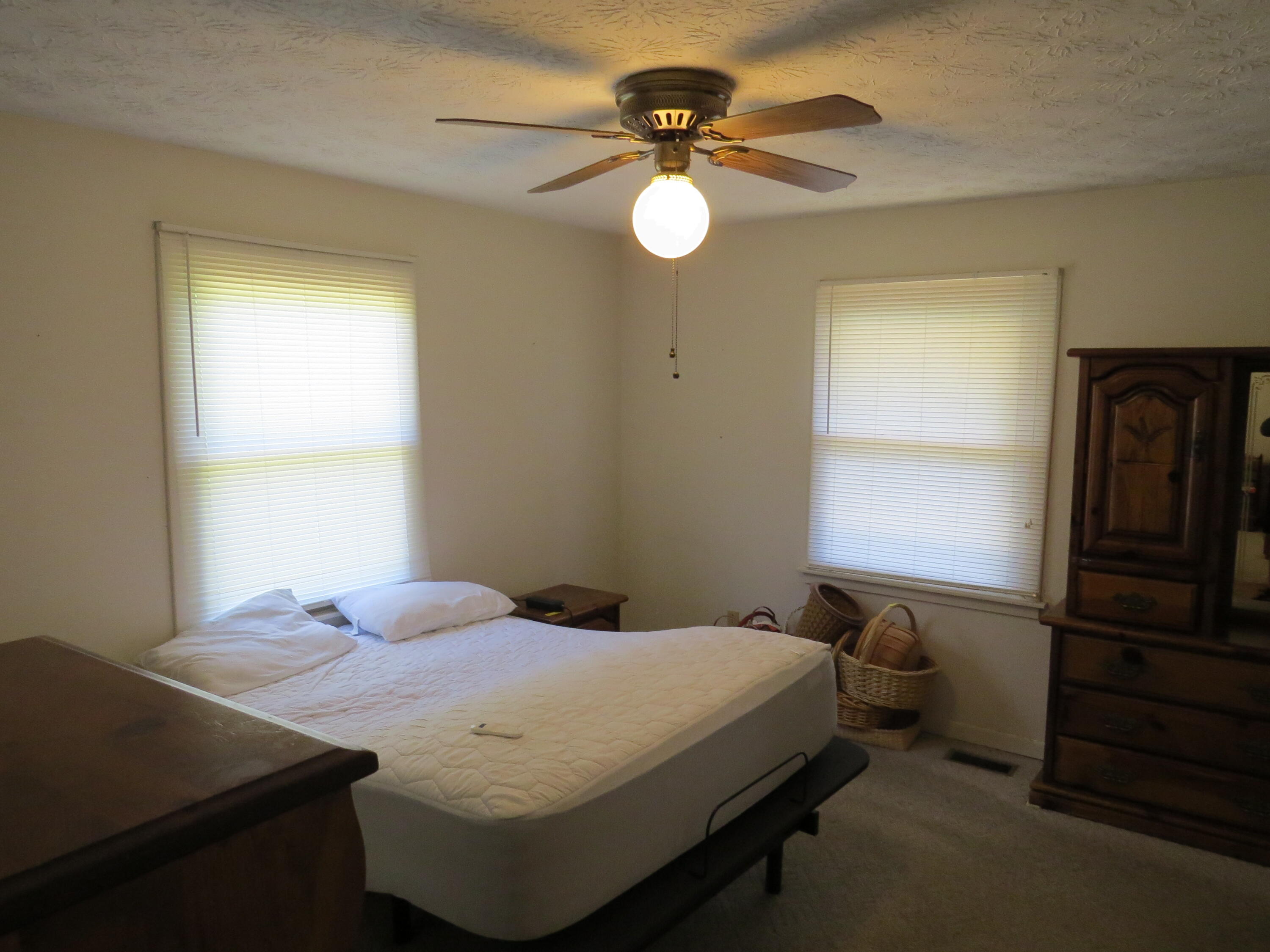 241 Powers Lane Property Photo 35