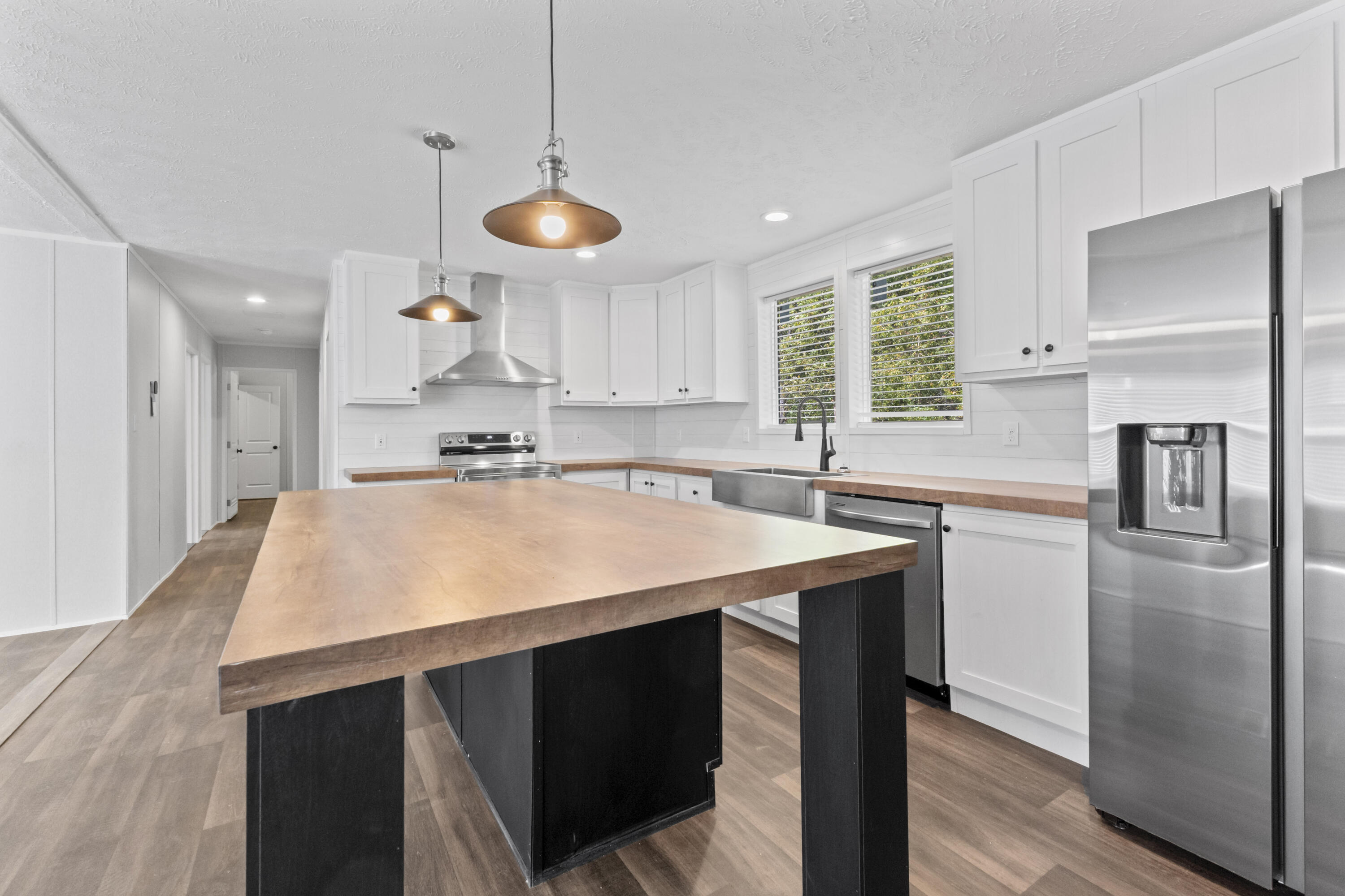 598 Cooper Road Property Photo 4
