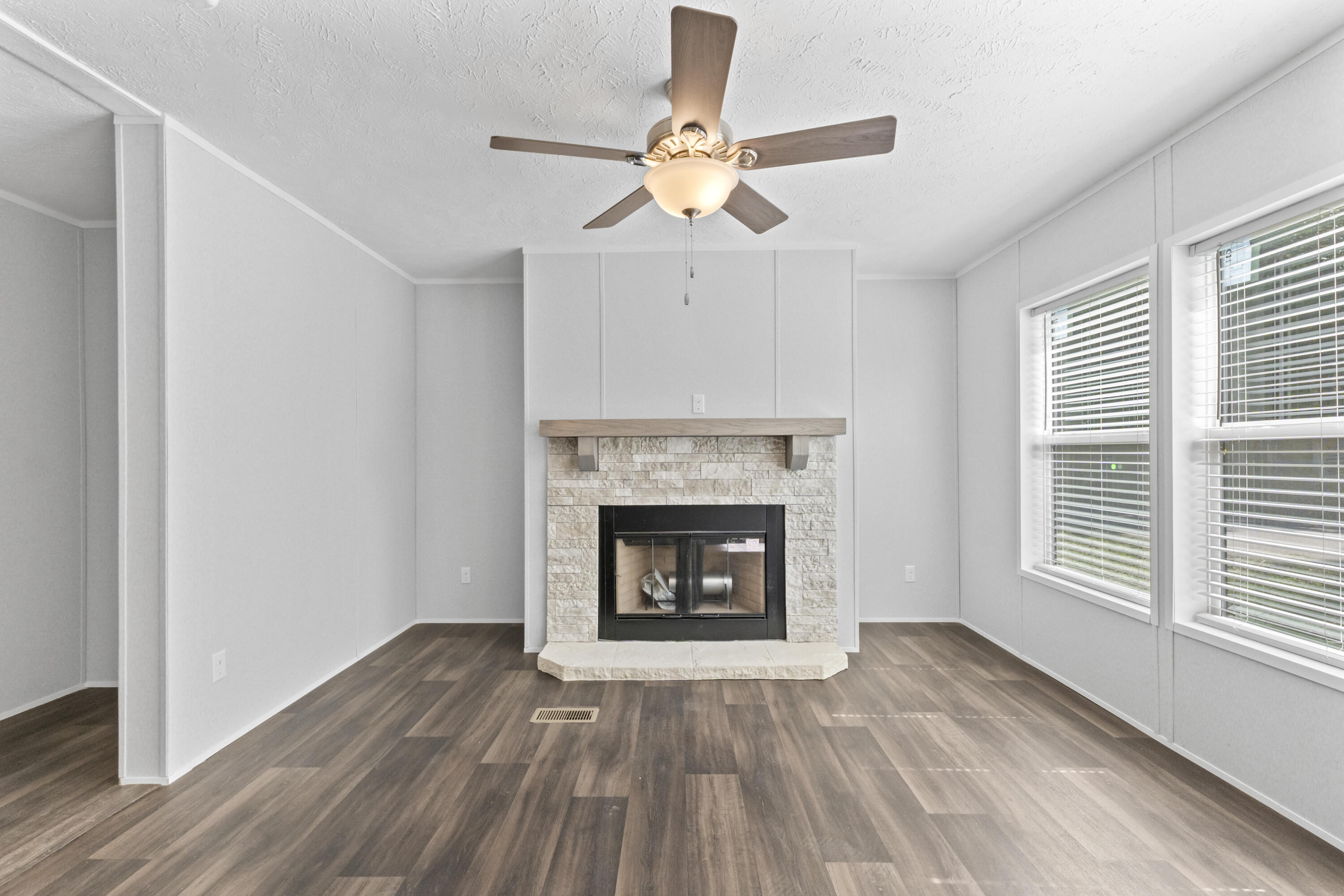 598 Cooper Road Property Photo 10