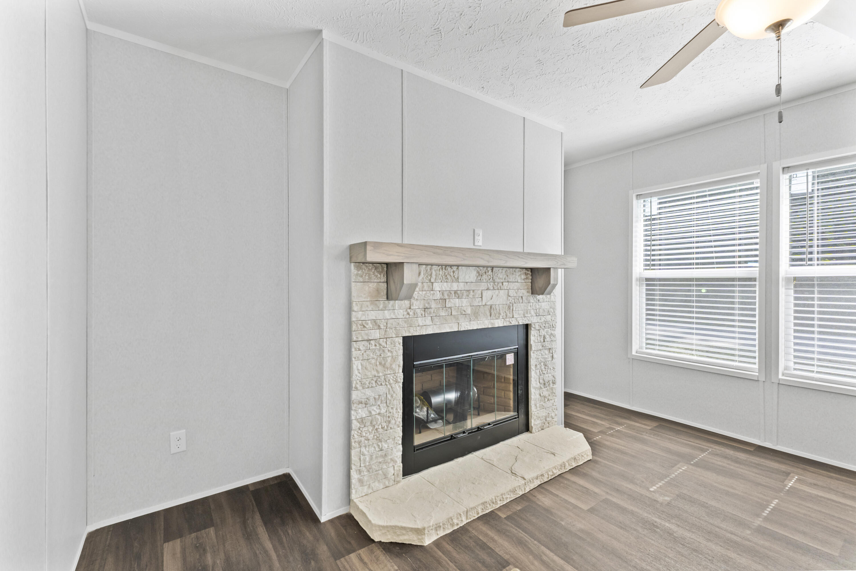 598 Cooper Road Property Photo 12