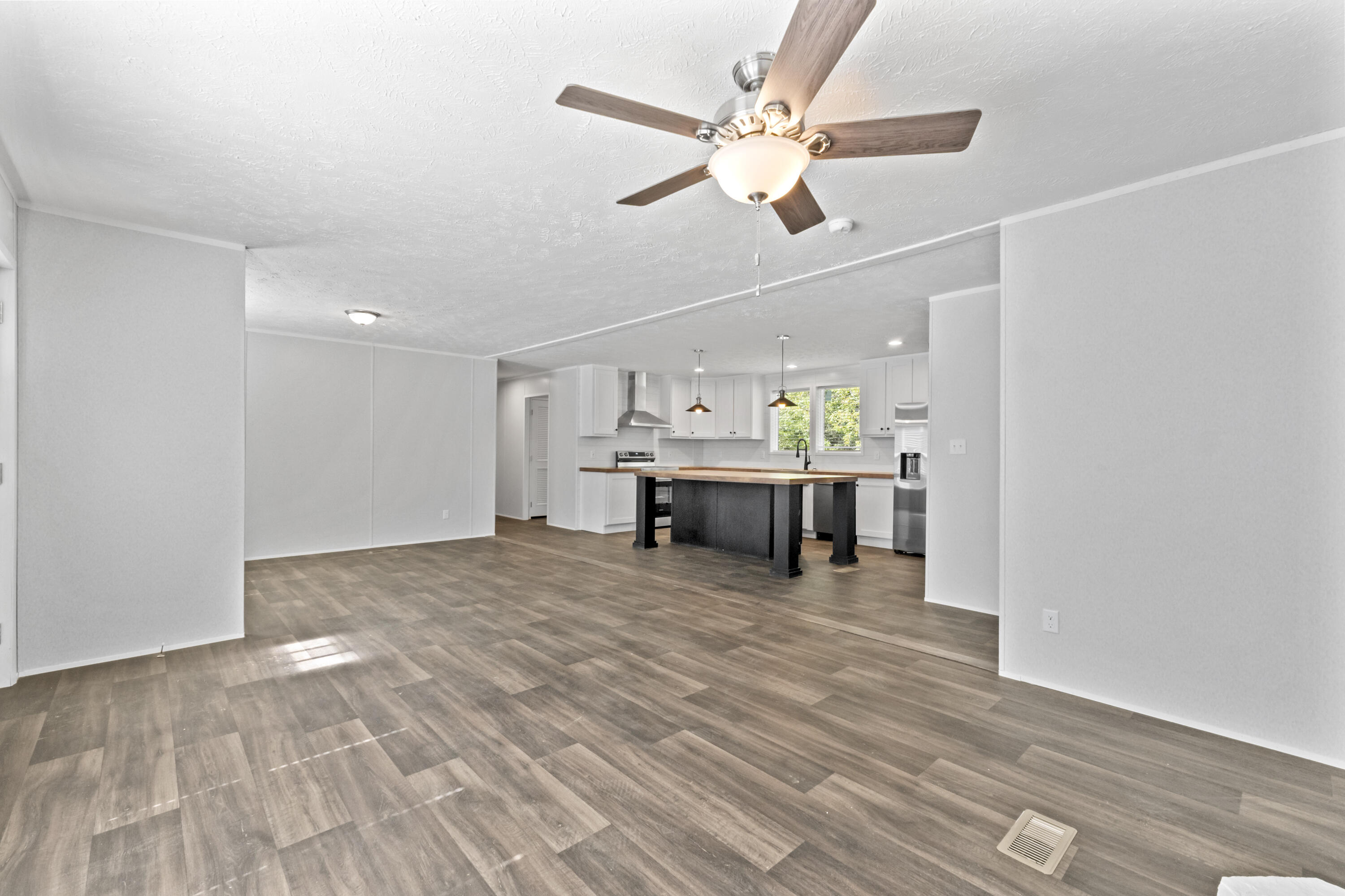 598 Cooper Road Property Photo 14