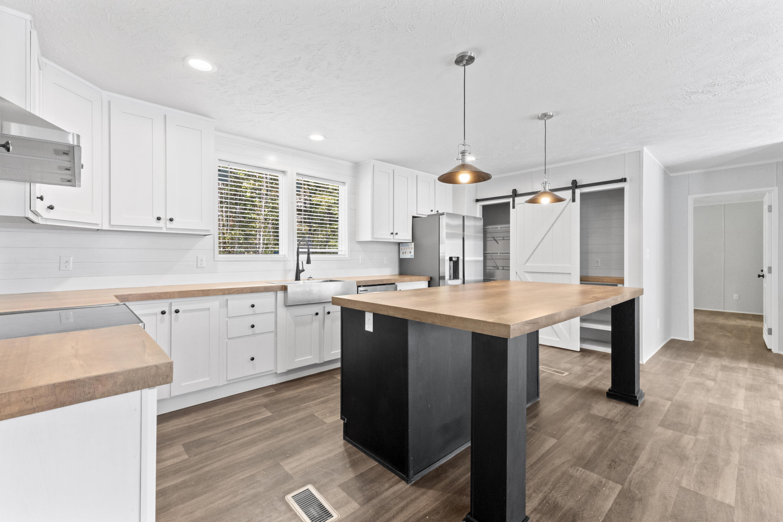 598 Cooper Road Property Photo 16