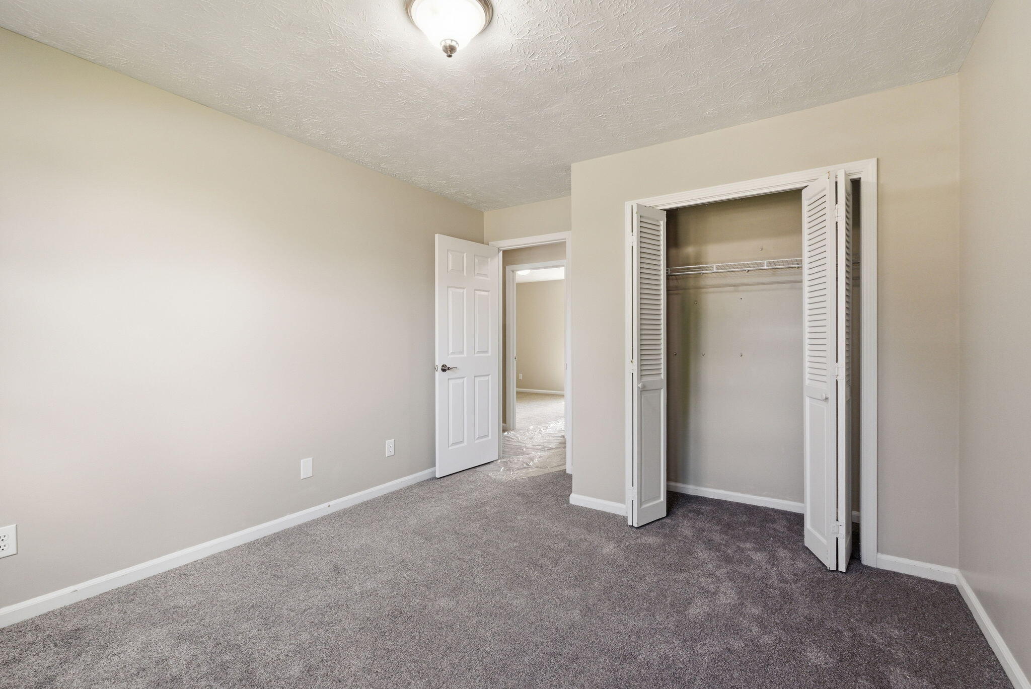 105 Robin Road Property Photo 18