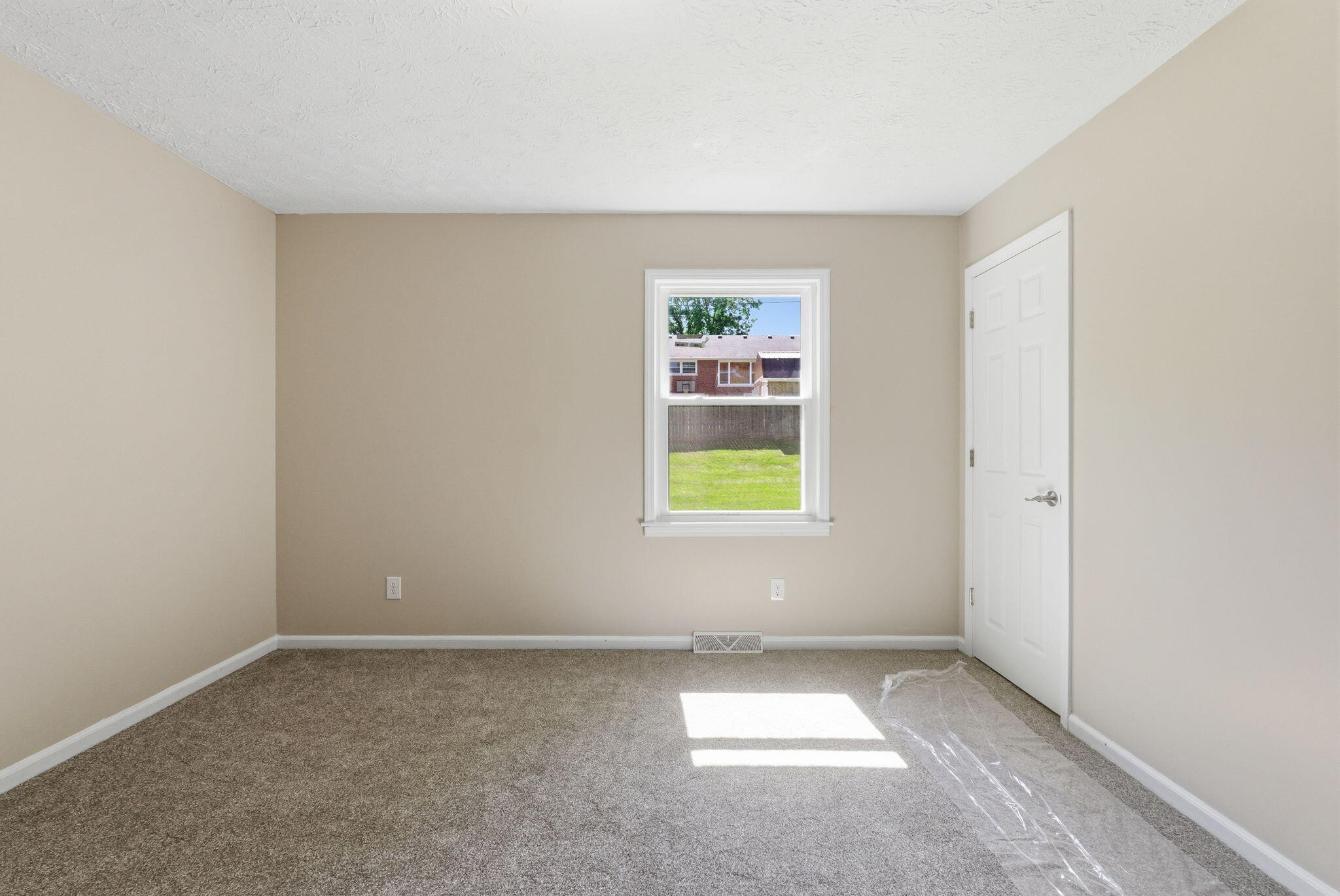 105 Robin Road Property Photo 25