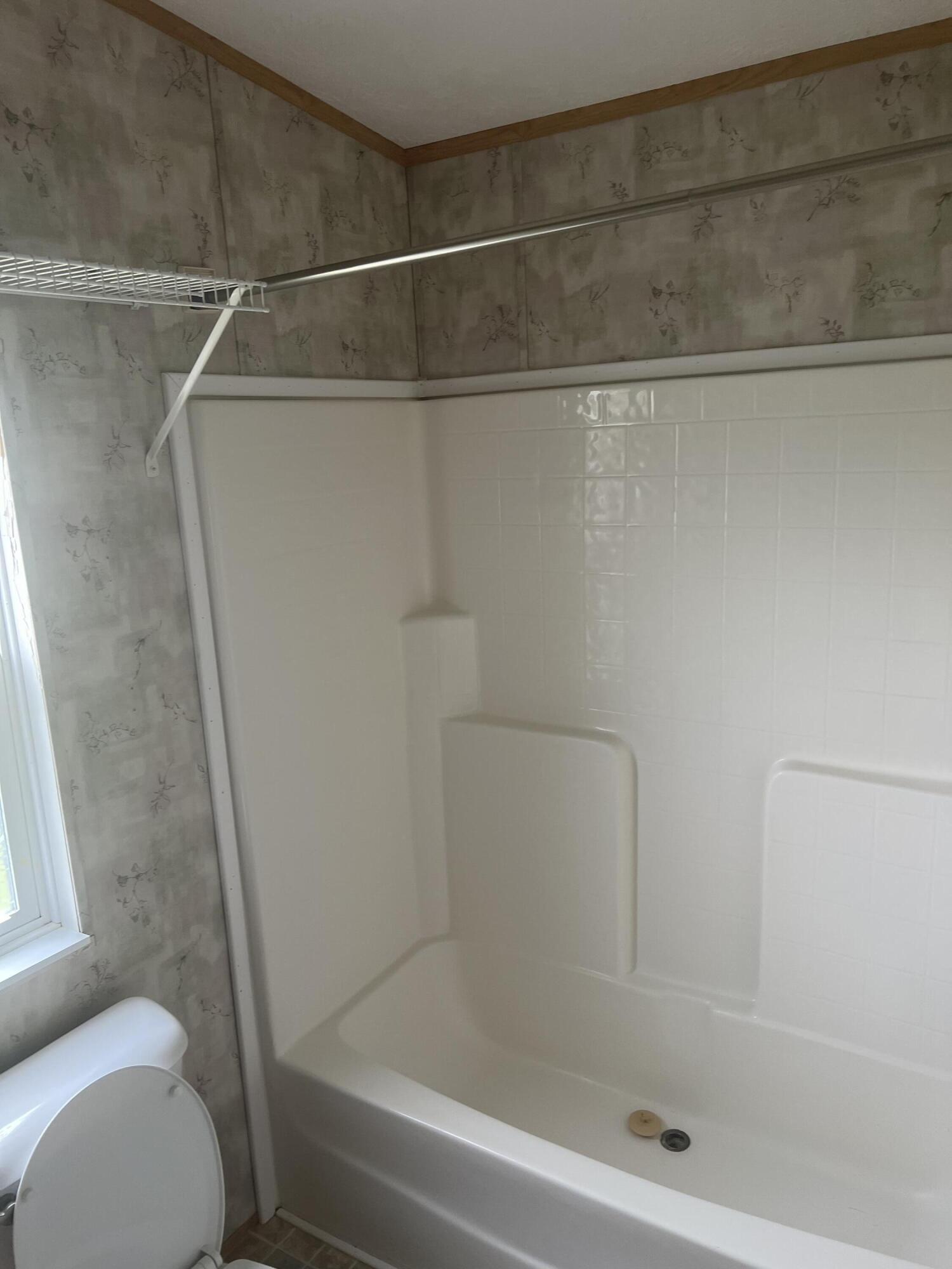 905 Division Road Property Photo 18