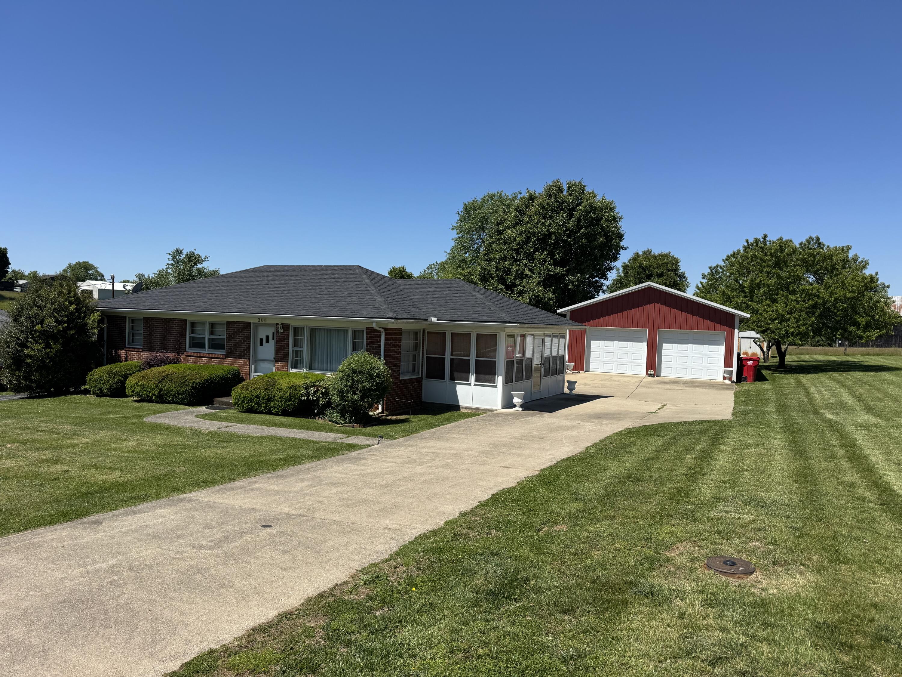 206 Pea Ridge Road Property Photo 1