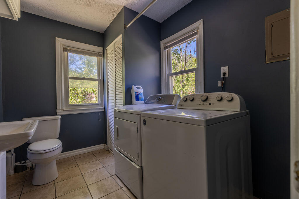 417 N Wilson Avenue Property Photo 4