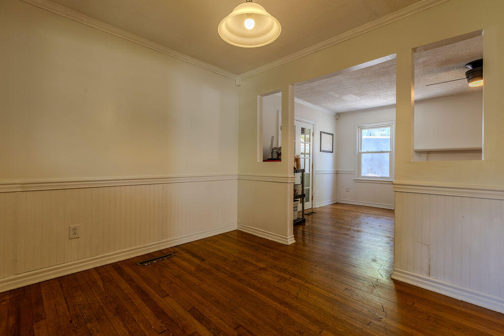 417 N Wilson Avenue Property Photo 5