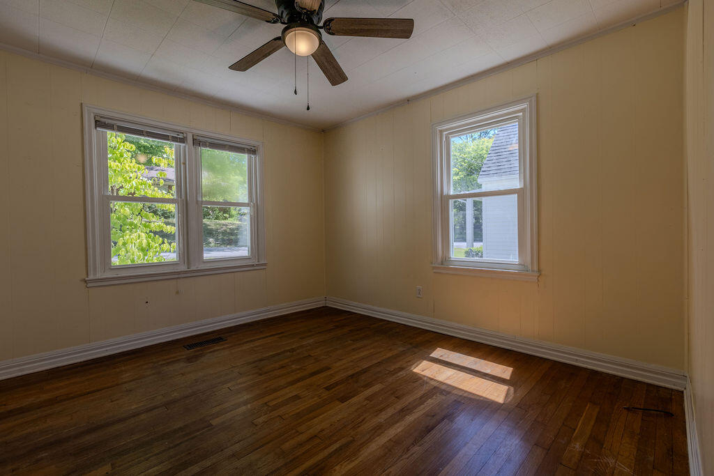 417 N Wilson Avenue Property Photo 6