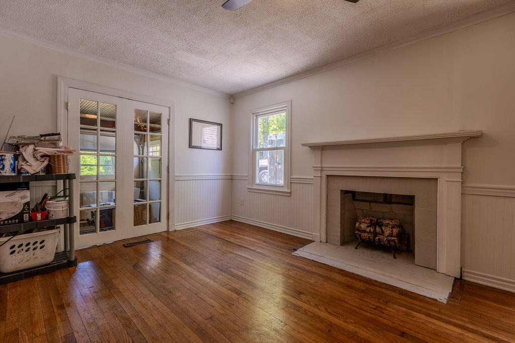 417 N Wilson Avenue Property Photo 13