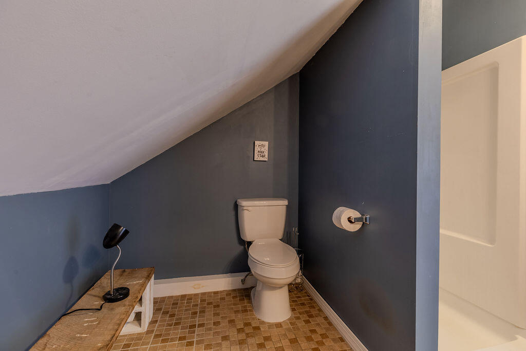 417 N Wilson Avenue Property Photo 14