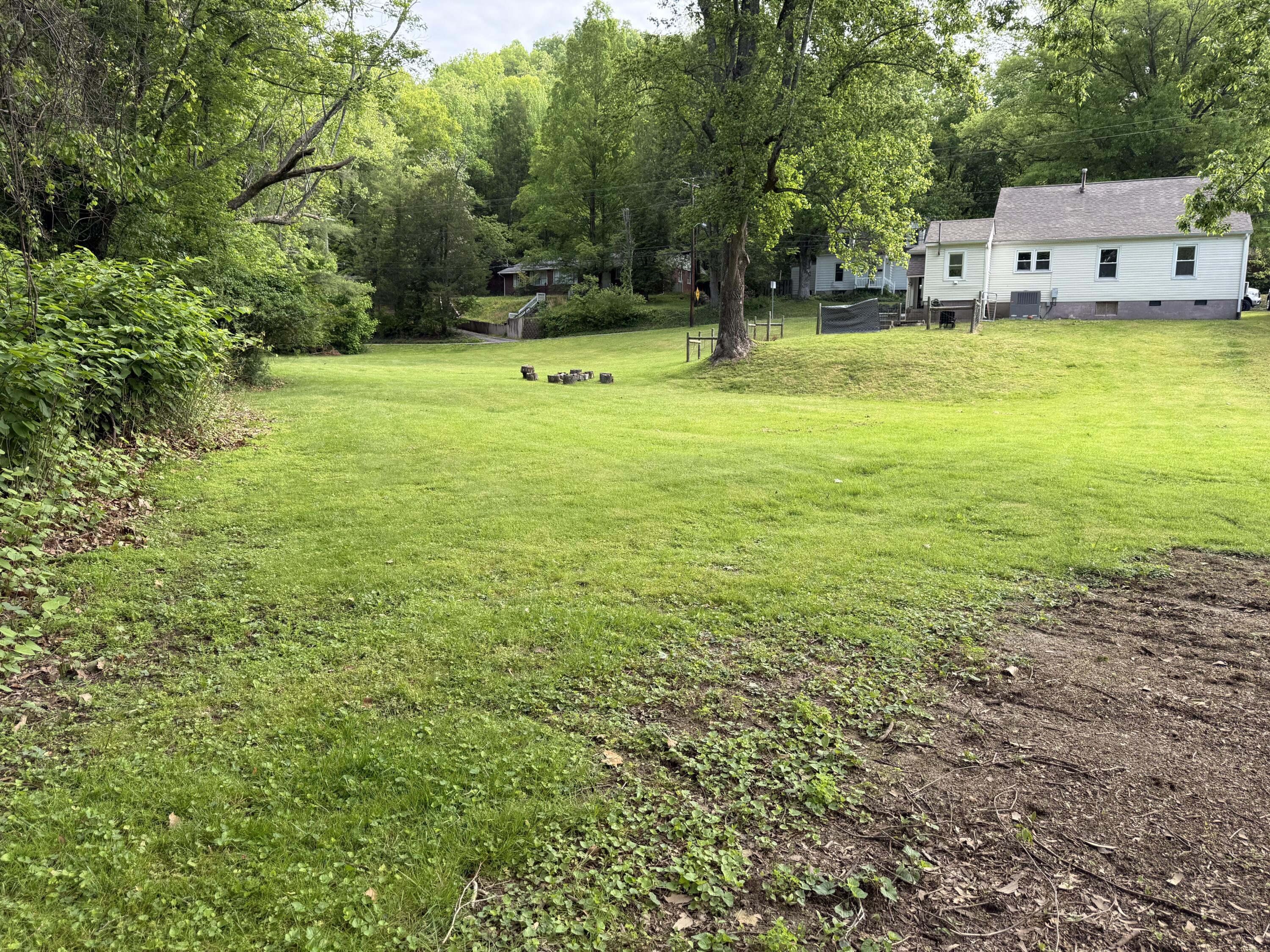 417 N Wilson Avenue Property Photo 20
