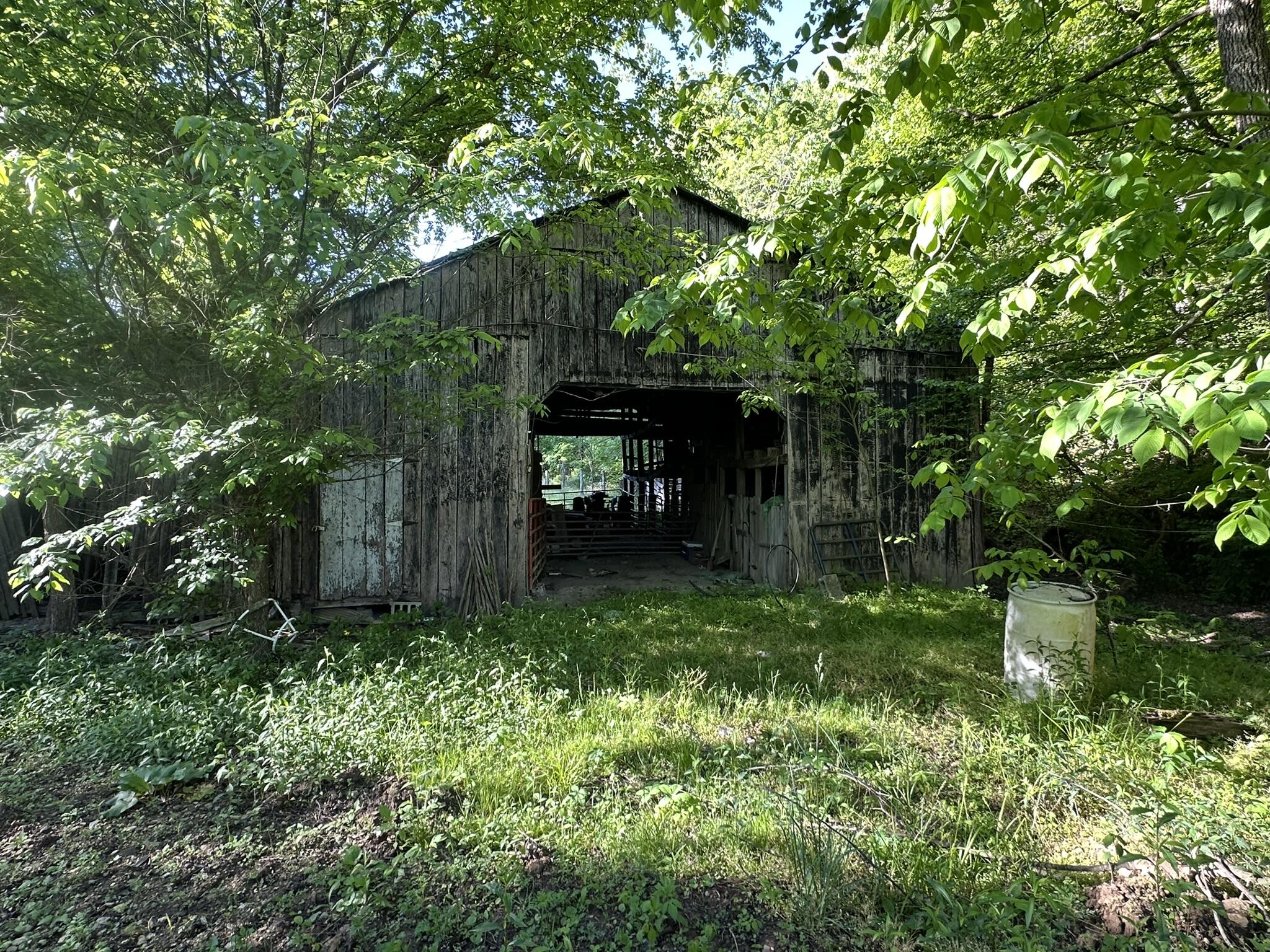 1170 E Doe Creek Road Property Photo 6