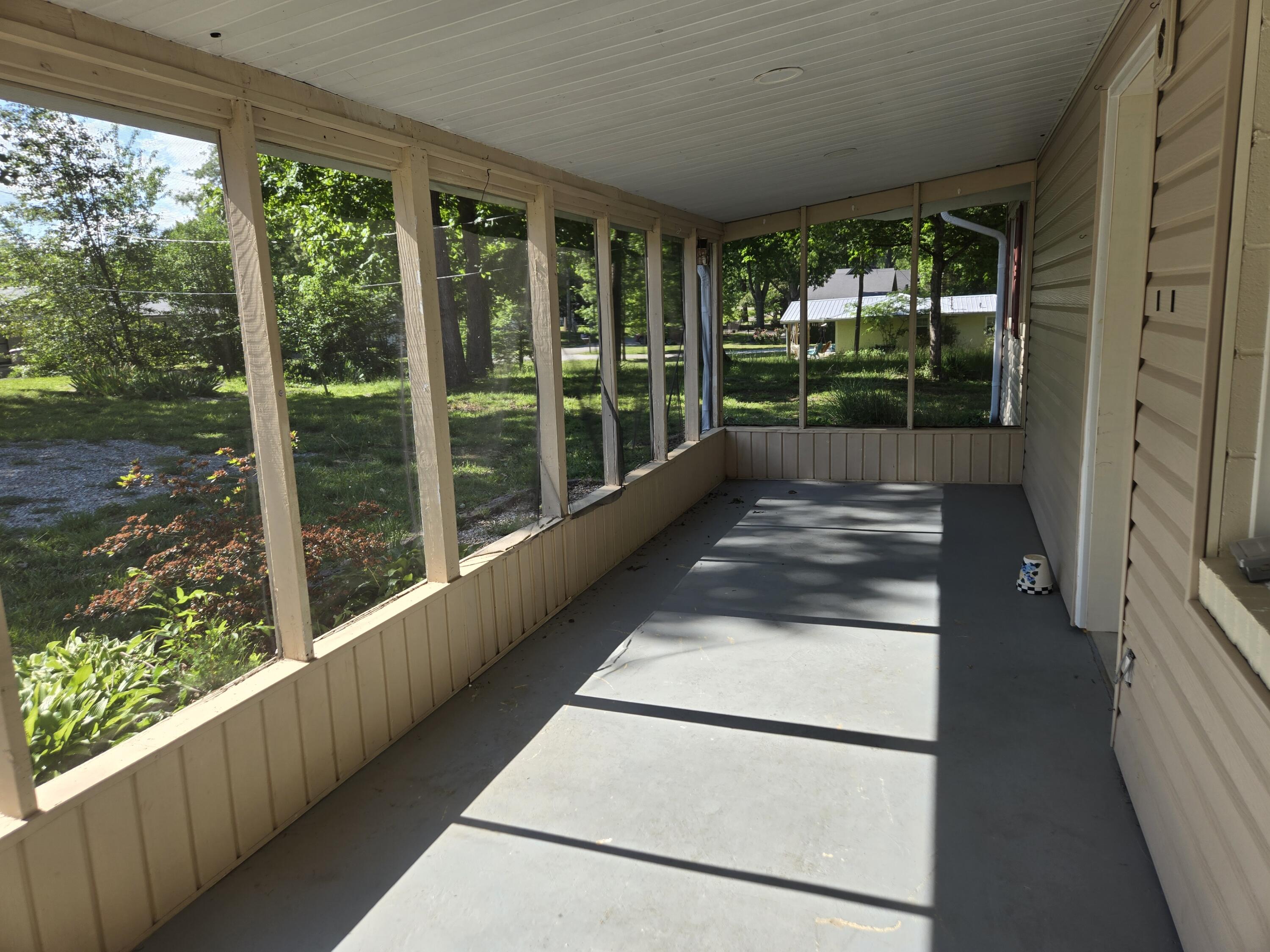 180 Beauchamp Boulevard Property Photo 3