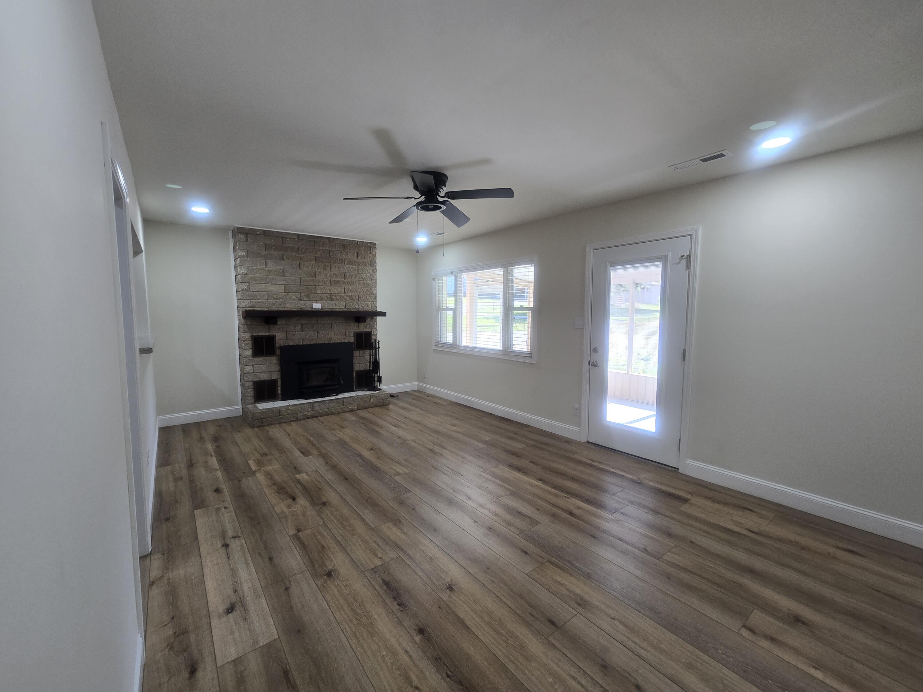 180 Beauchamp Boulevard Property Photo 6