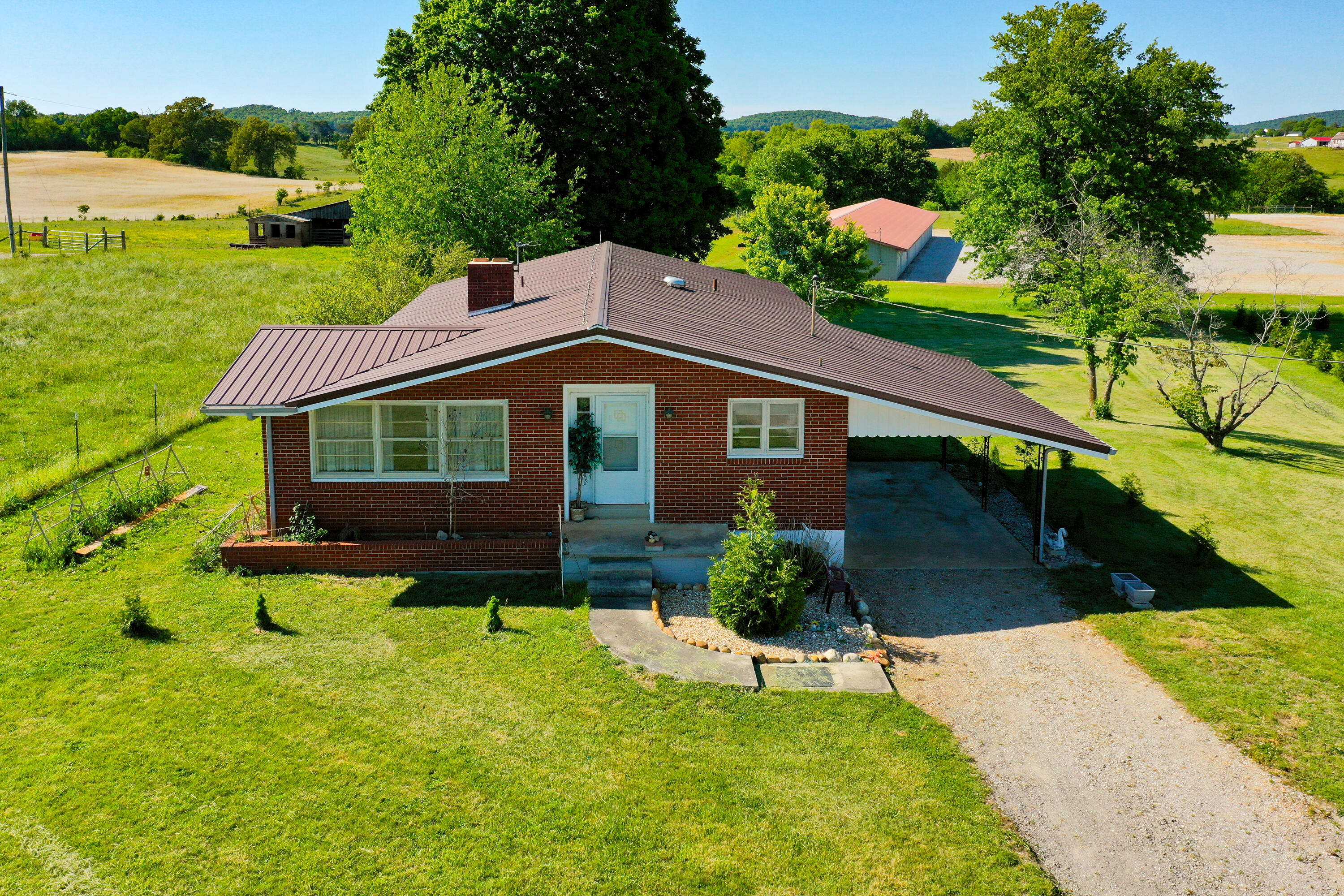 142 Highway 3284 Property Photo 1