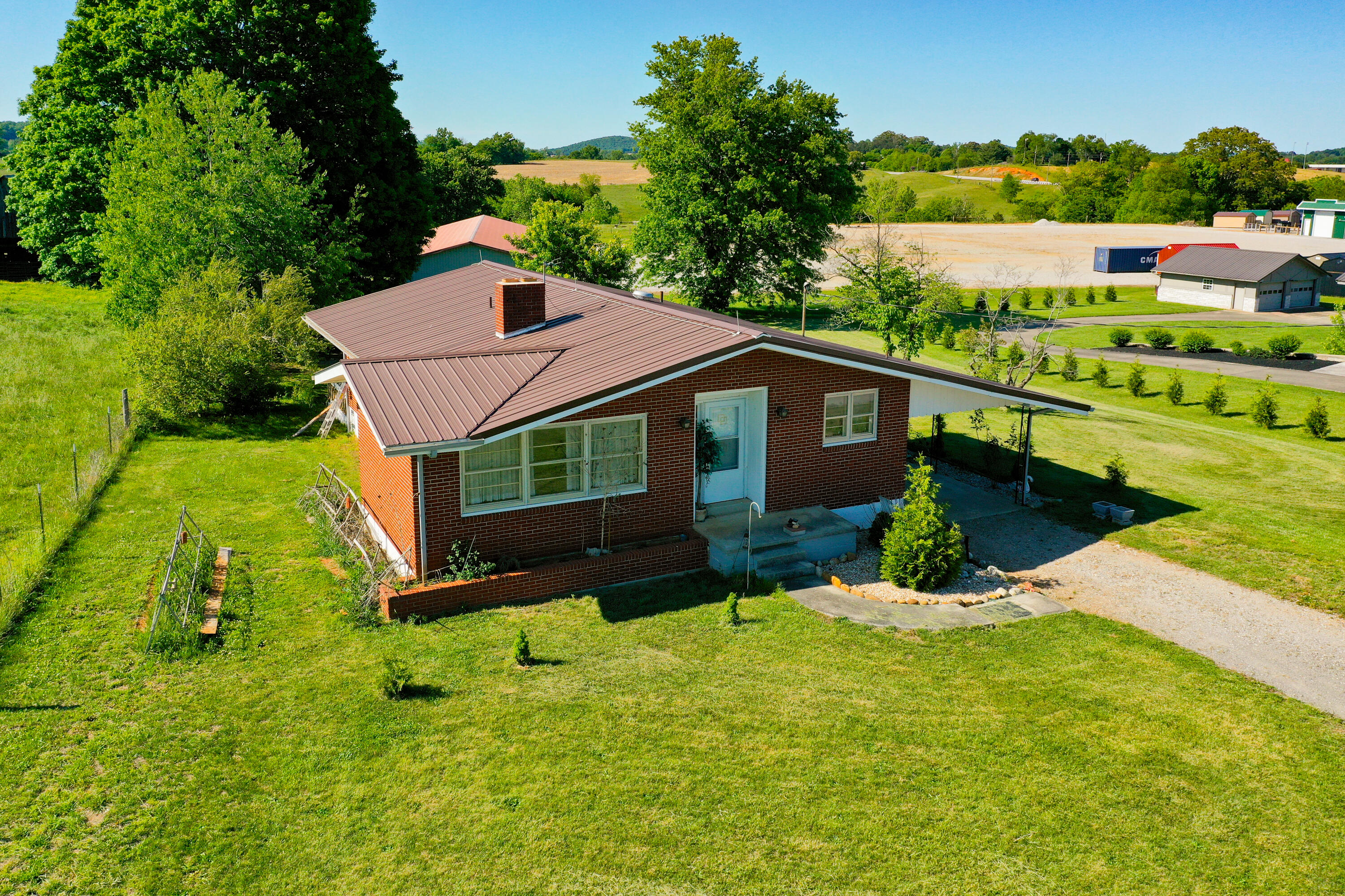 142 Highway 3284 Property Photo 3