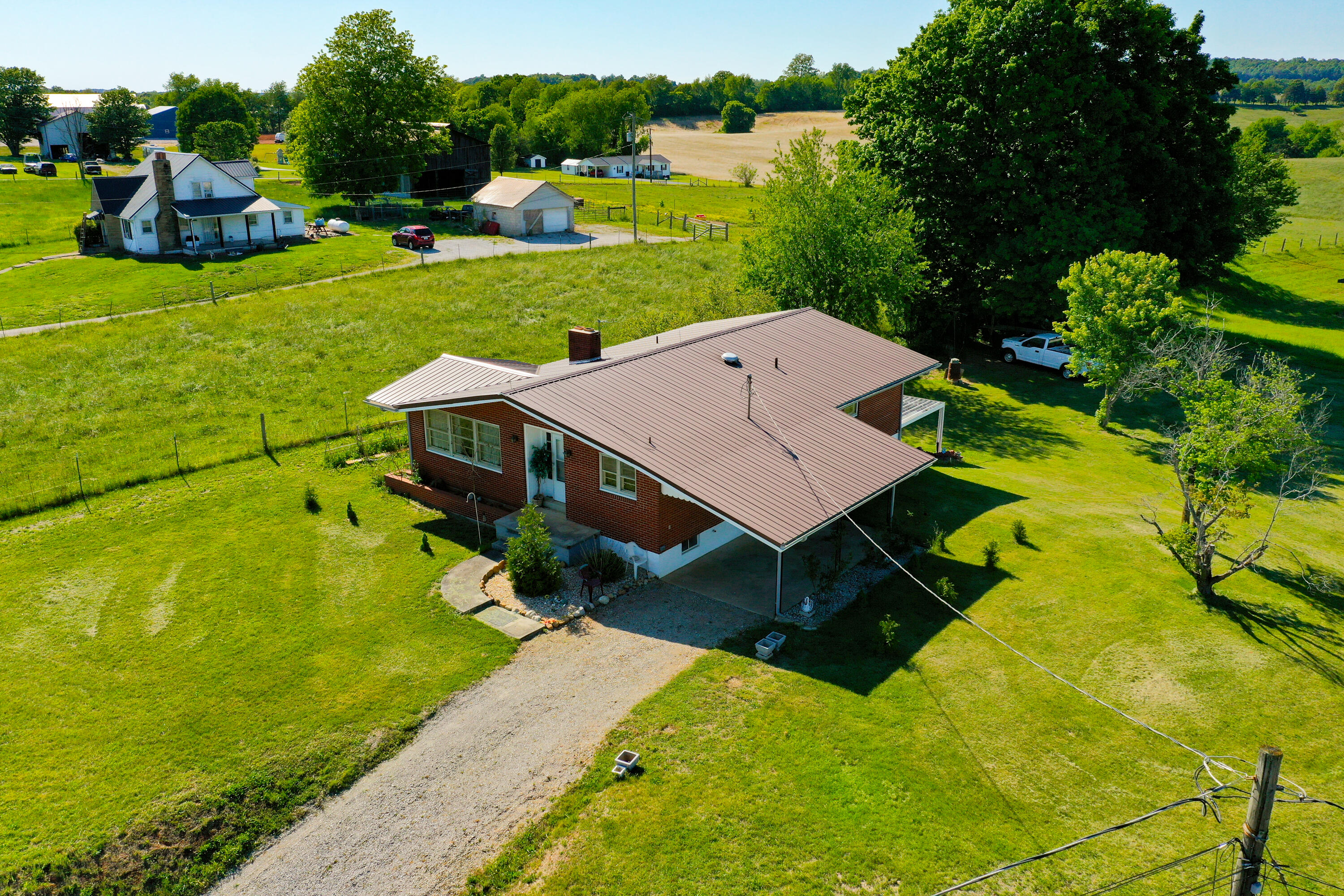 142 Highway 3284 Property Photo 4