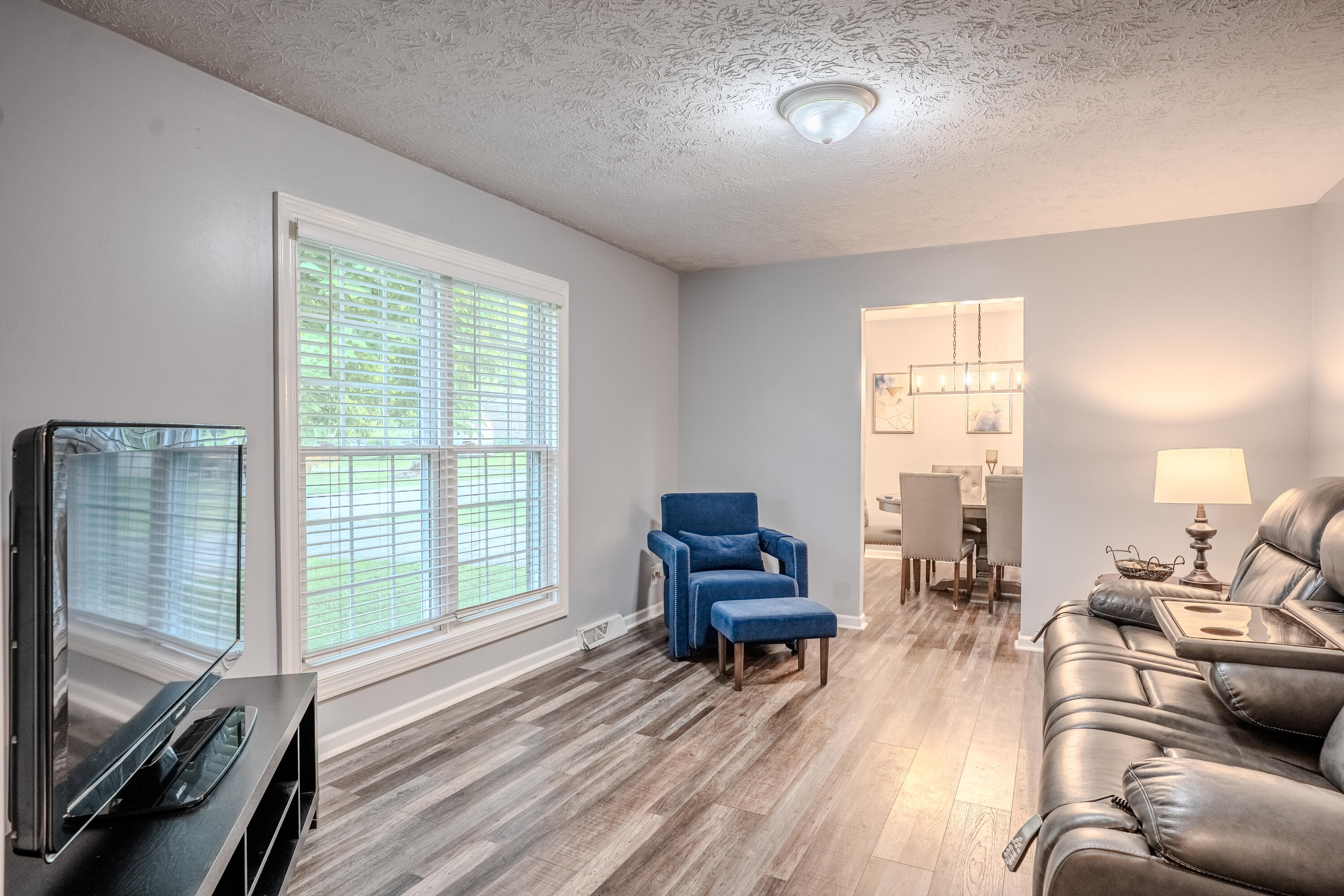 1229 Miami Trail Property Photo 3