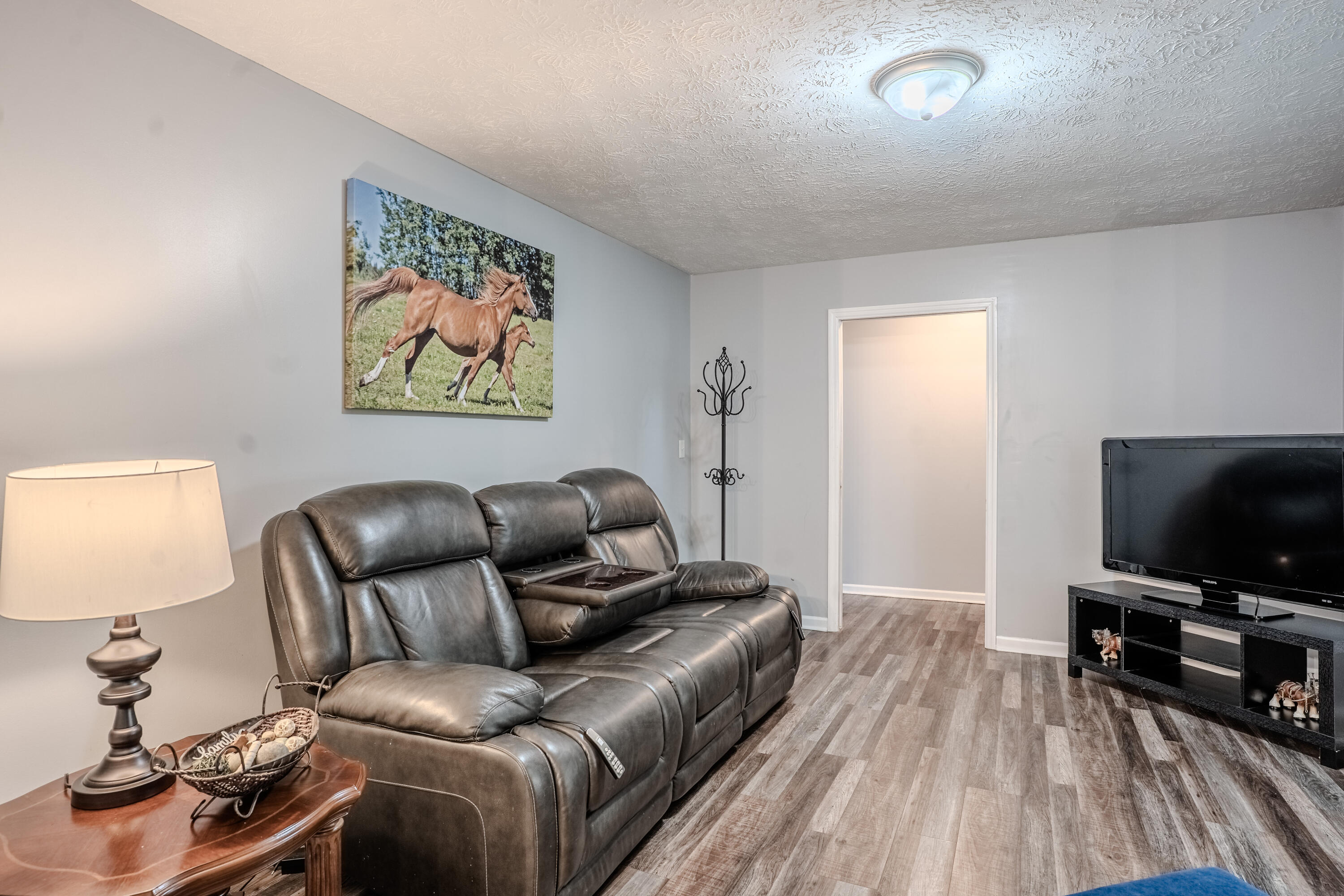 1229 Miami Trail Property Photo 4