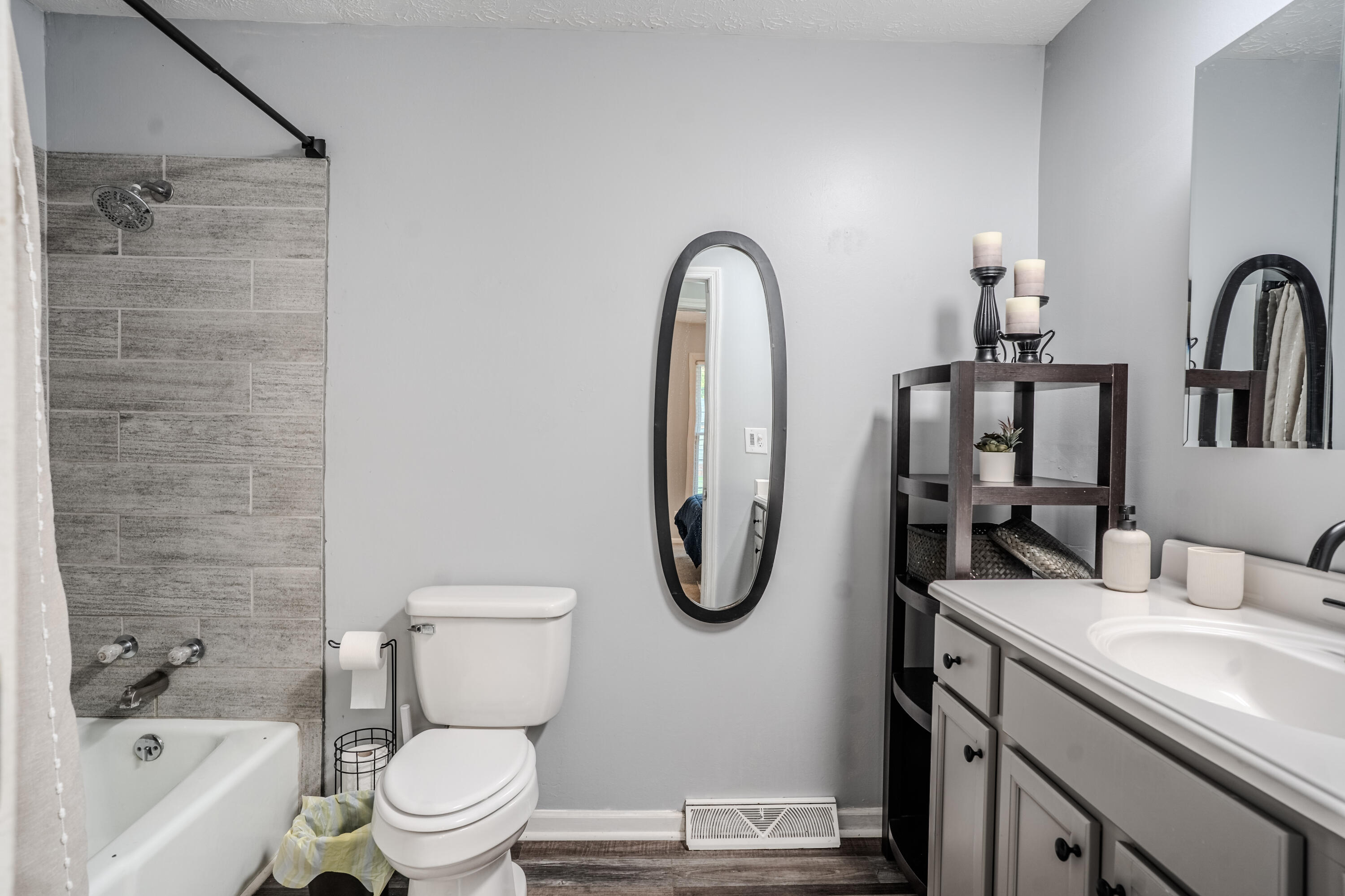 1229 Miami Trail Property Photo 13